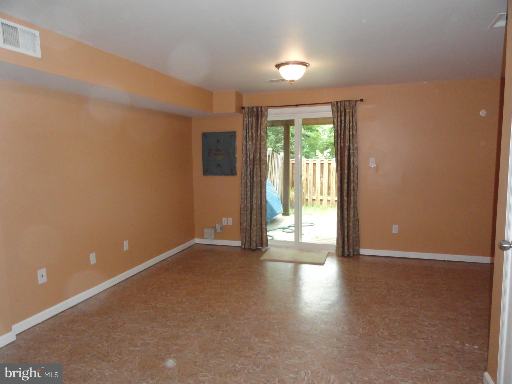 SPRINGFIELD OAKS - Residential Lease