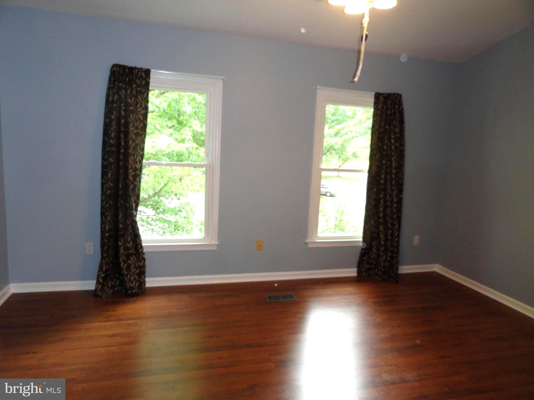 SPRINGFIELD OAKS - Residential Lease