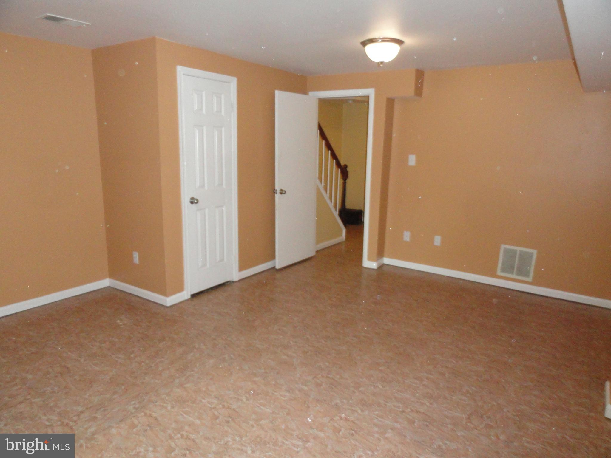 SPRINGFIELD OAKS - Residential Lease