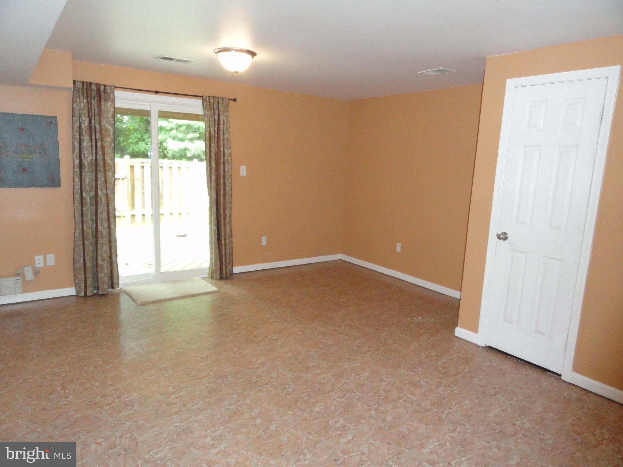 SPRINGFIELD OAKS - Residential Lease