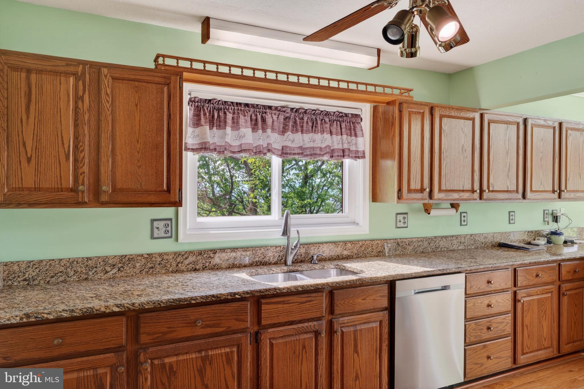 ARROWHEAD - Residential