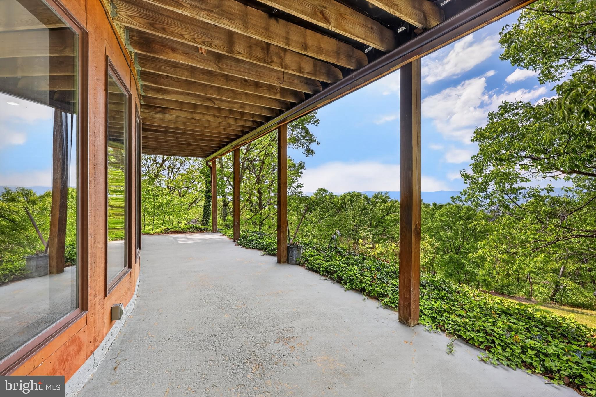 ARROWHEAD - Residential