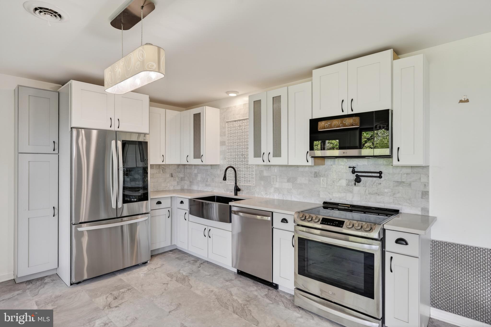 ARROWHEAD - Residential