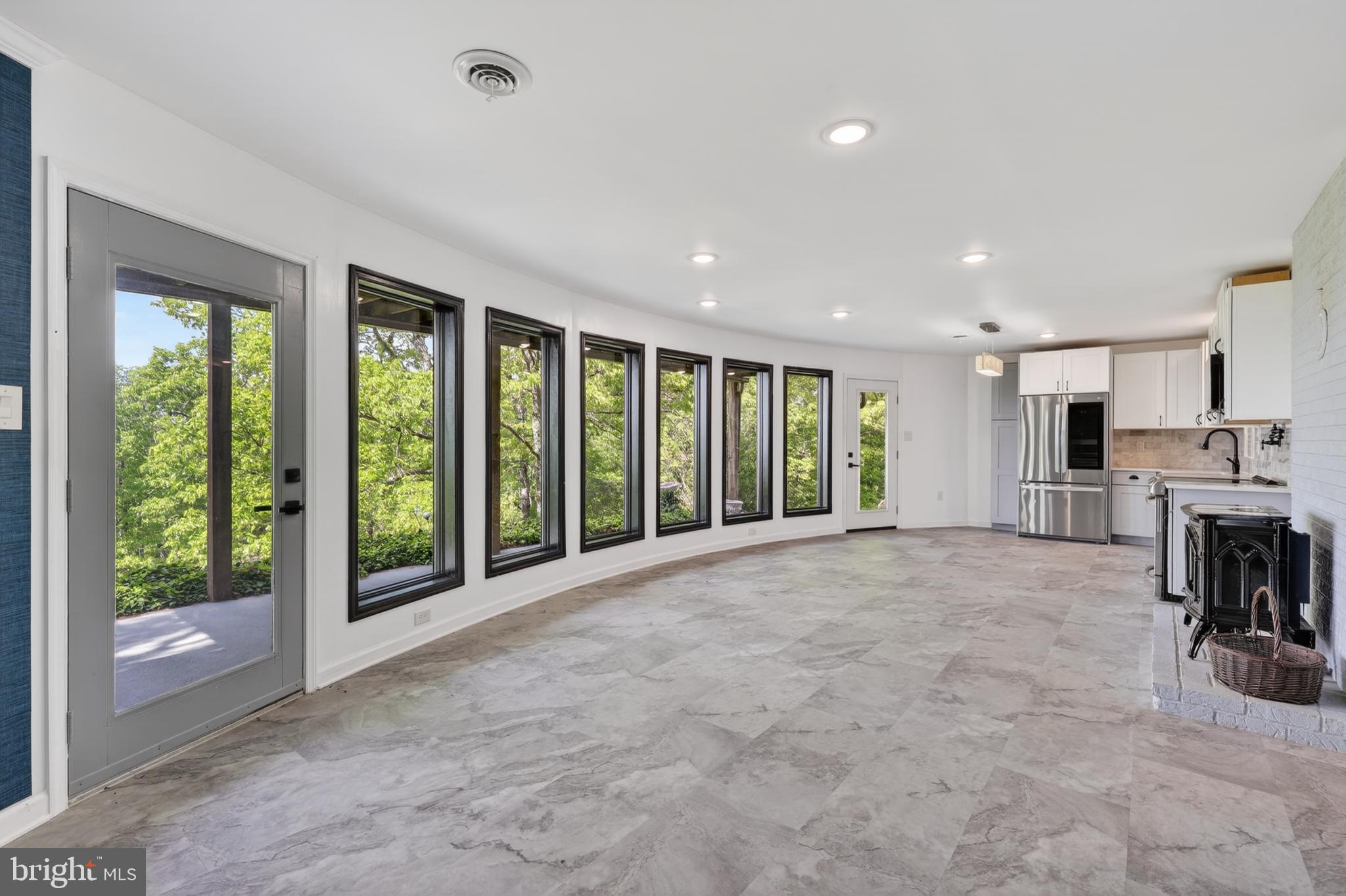 ARROWHEAD - Residential