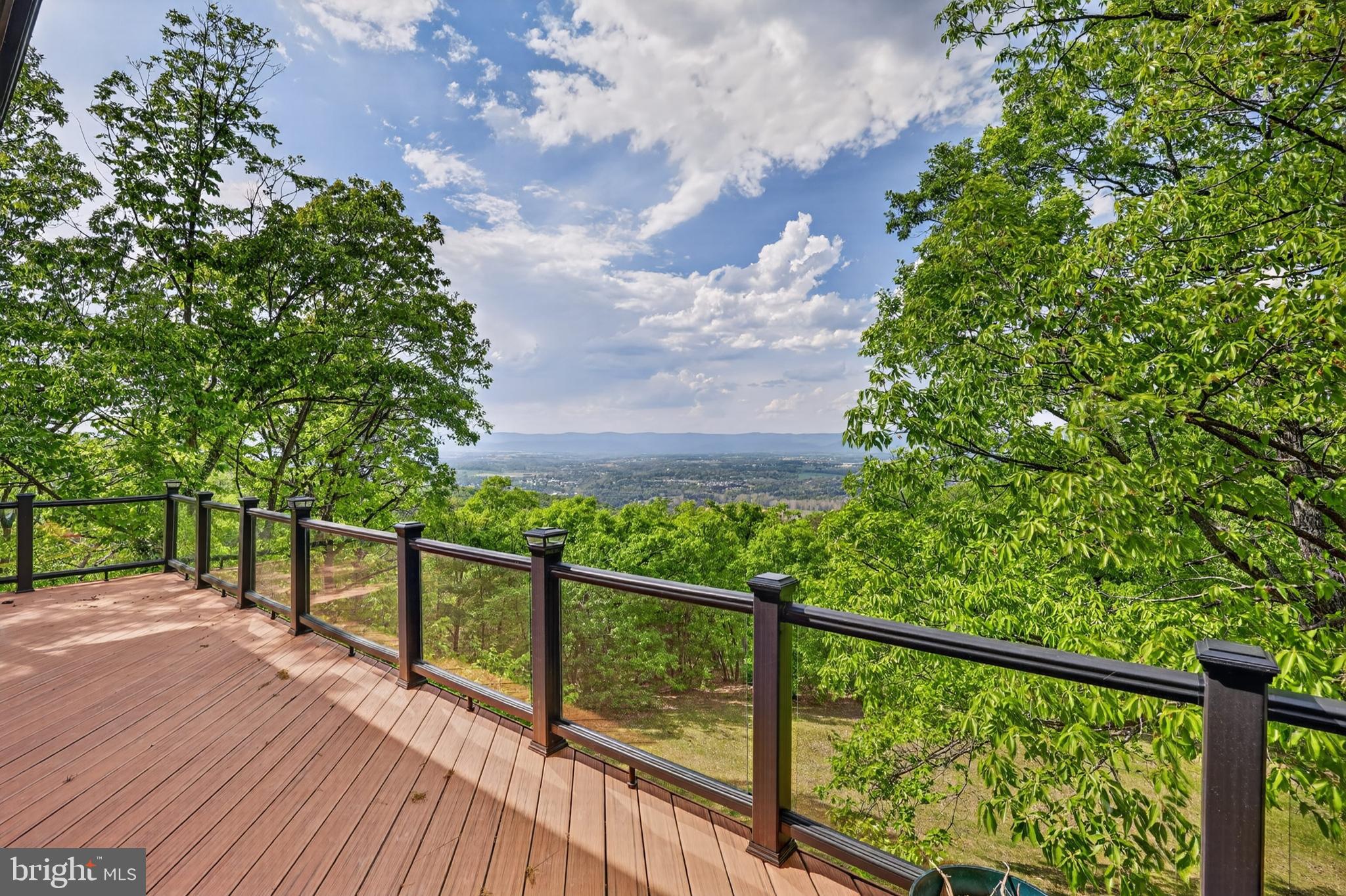 ARROWHEAD - Residential