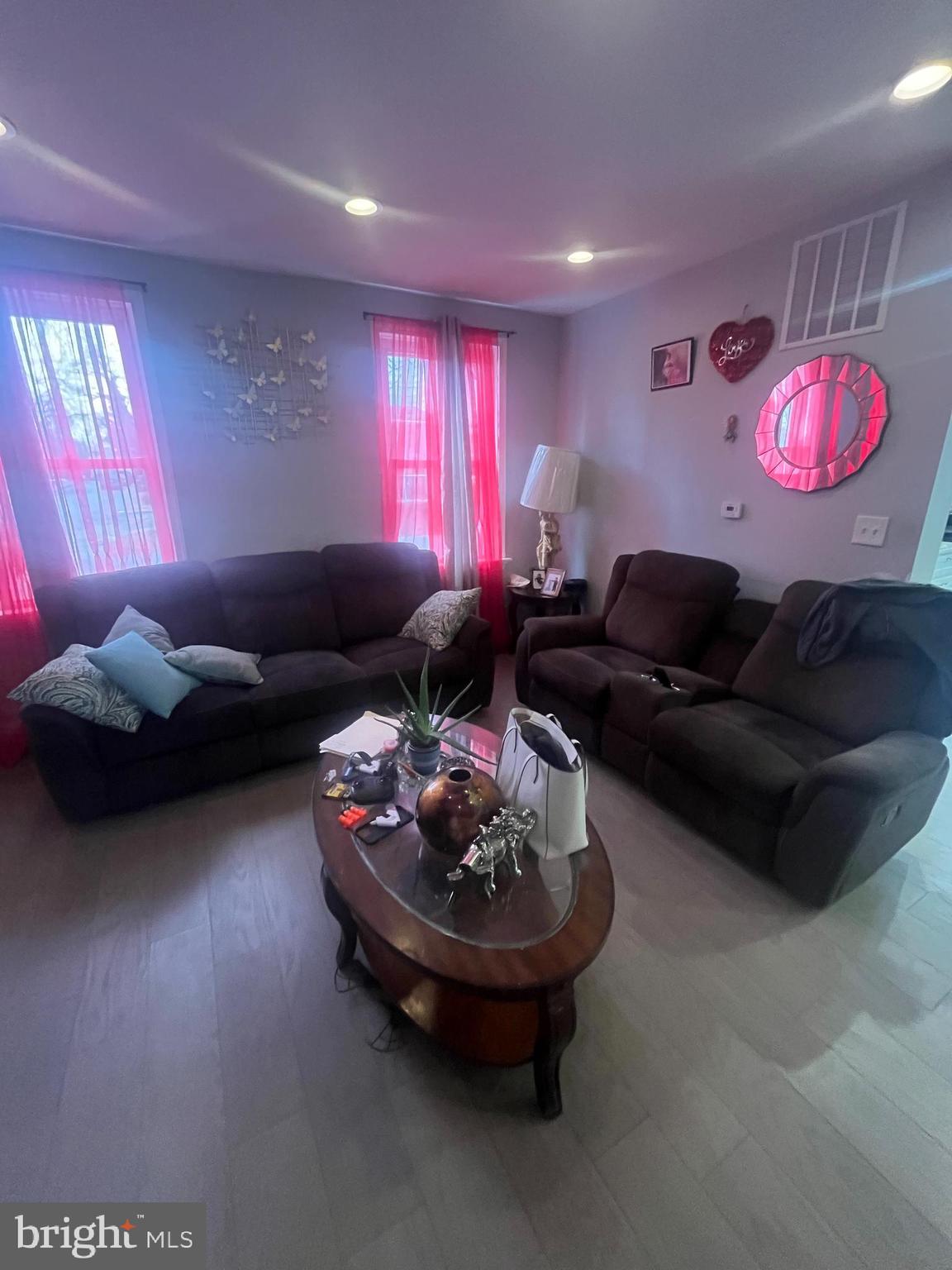 ARLINGTON - Residential