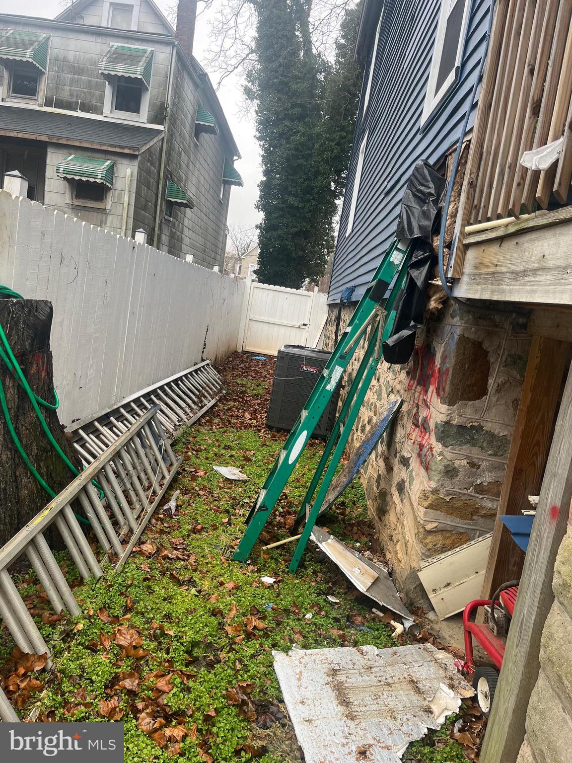 ARLINGTON - Residential