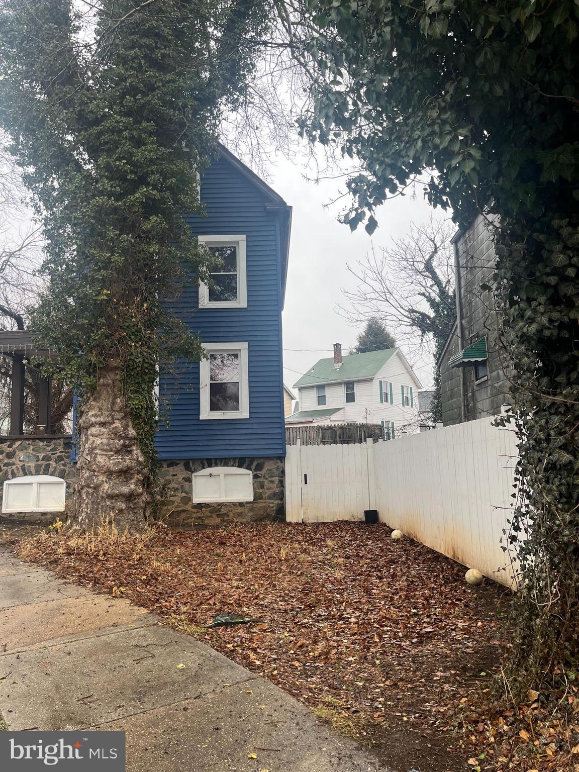 ARLINGTON - Residential