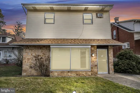 137 S 32nd Street, Camp Hill, PA 17011 - #: PACB2049498