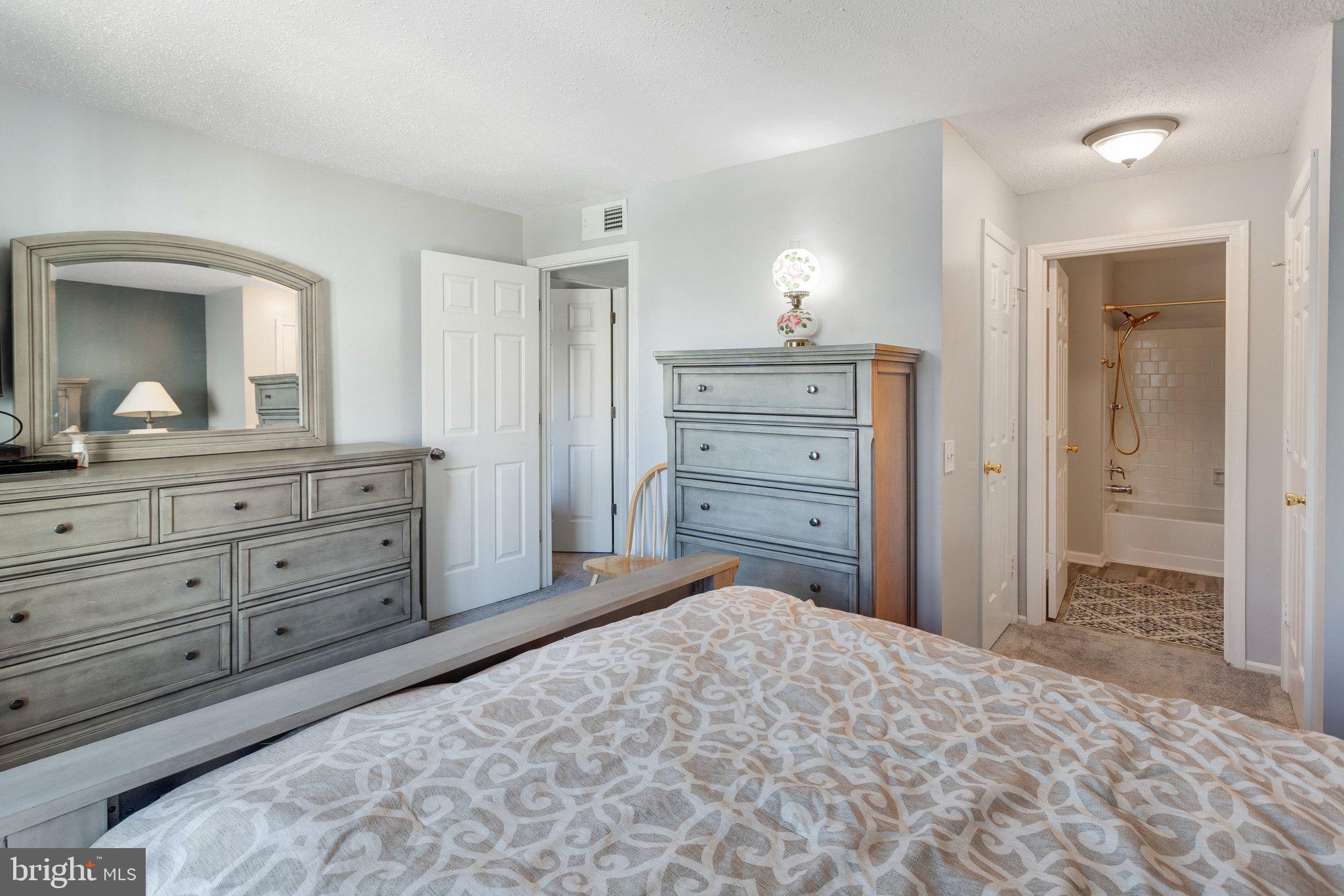 FOX CHAPEL AT TUDOR KNOLLS - Residential