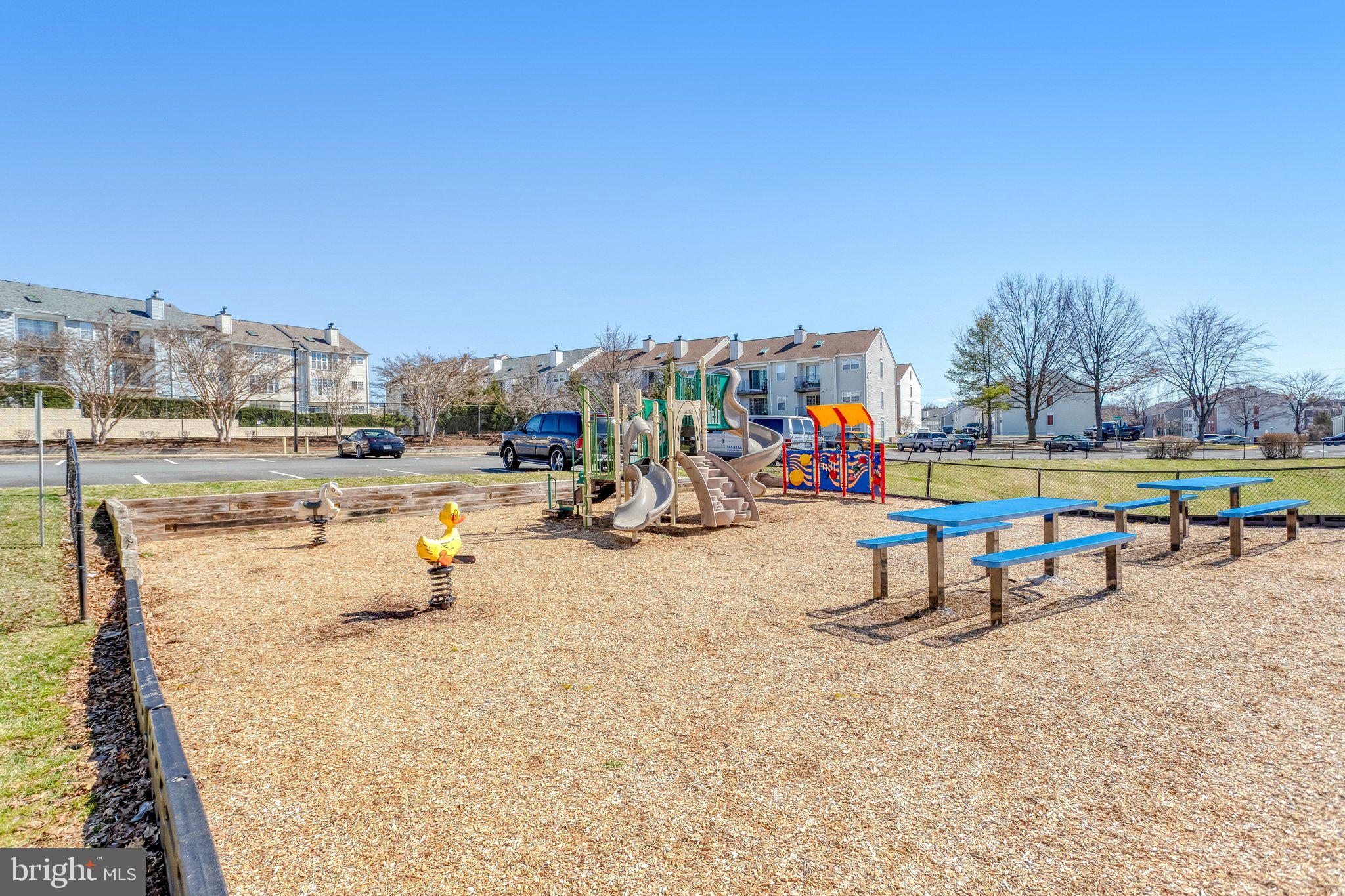 FOX CHAPEL AT TUDOR KNOLLS - Residential