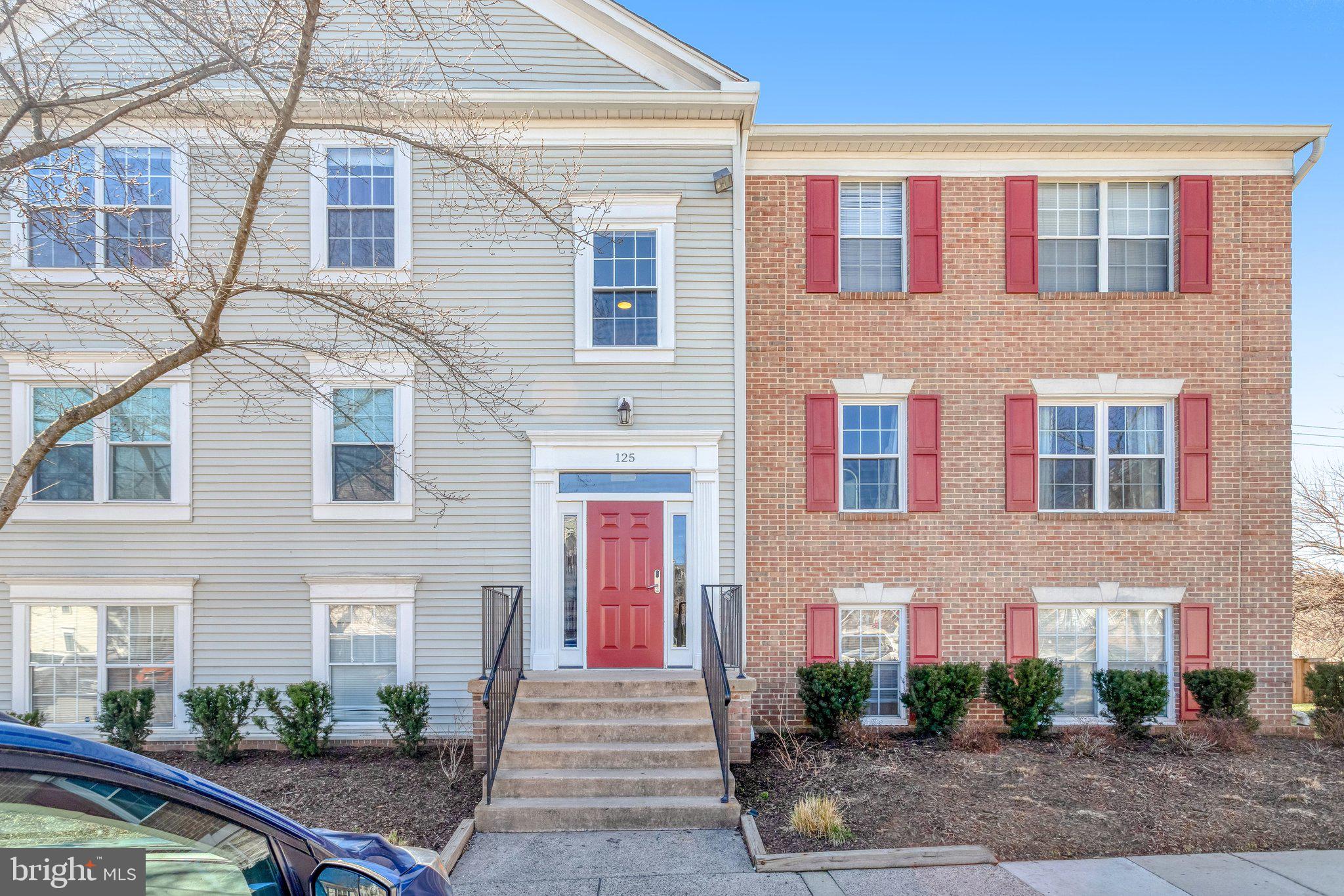 FOX CHAPEL AT TUDOR KNOLLS - Residential