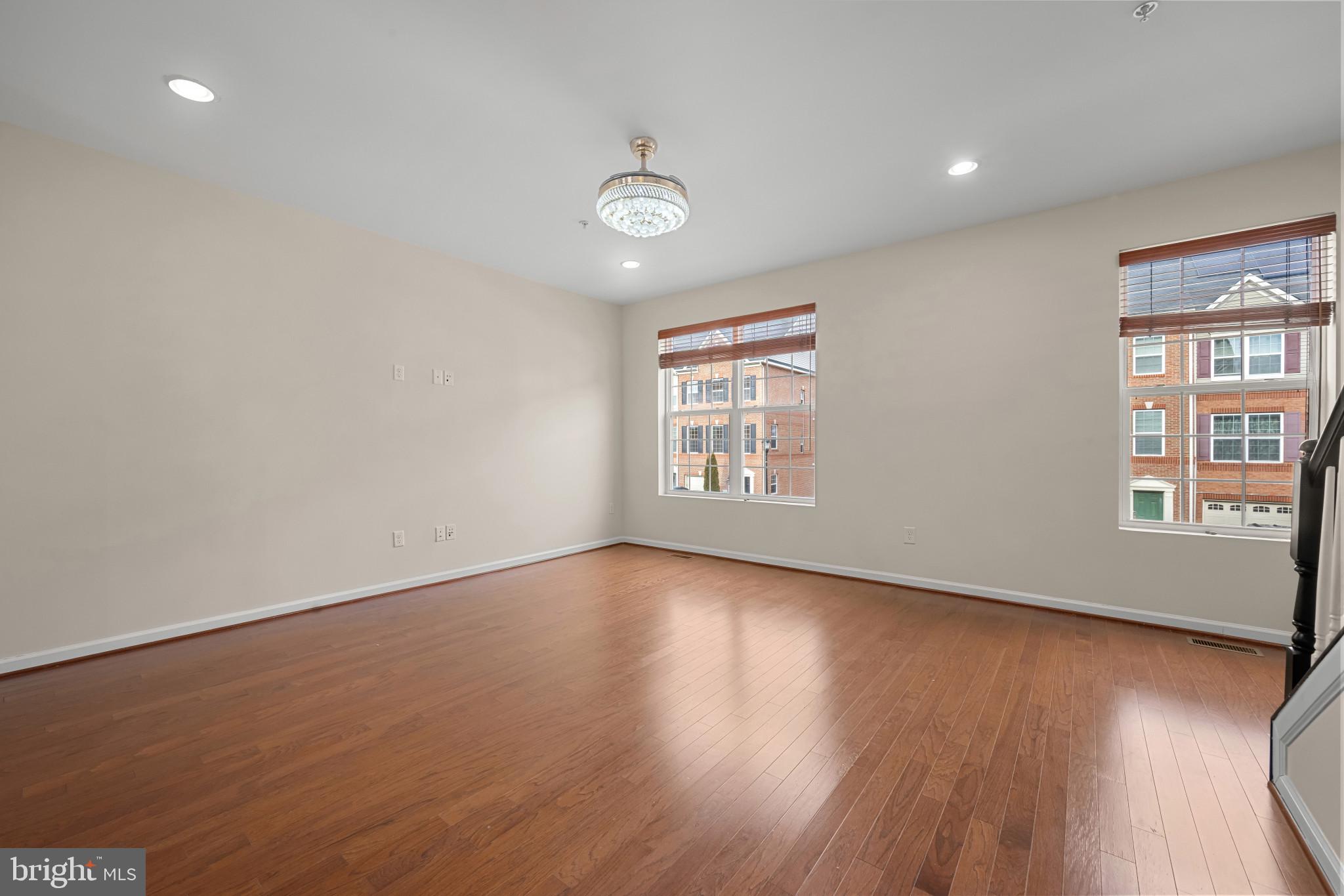 BLUE STREAM - Residential