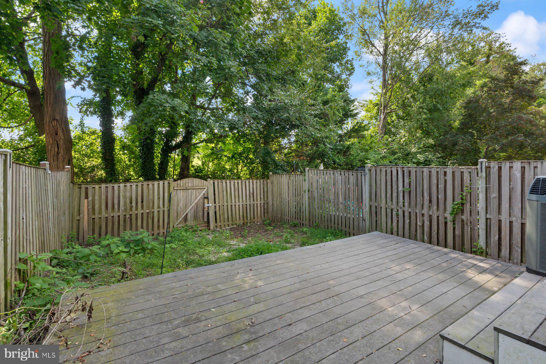 OLD FIELDS - Residential