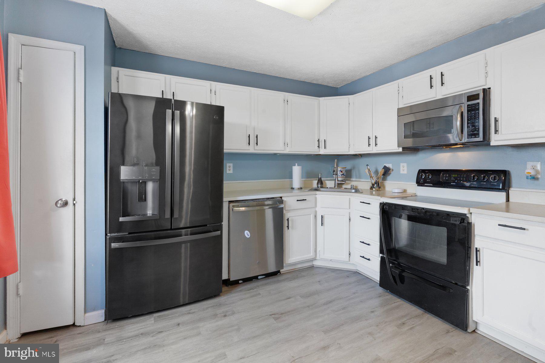 OLD FIELDS - Residential