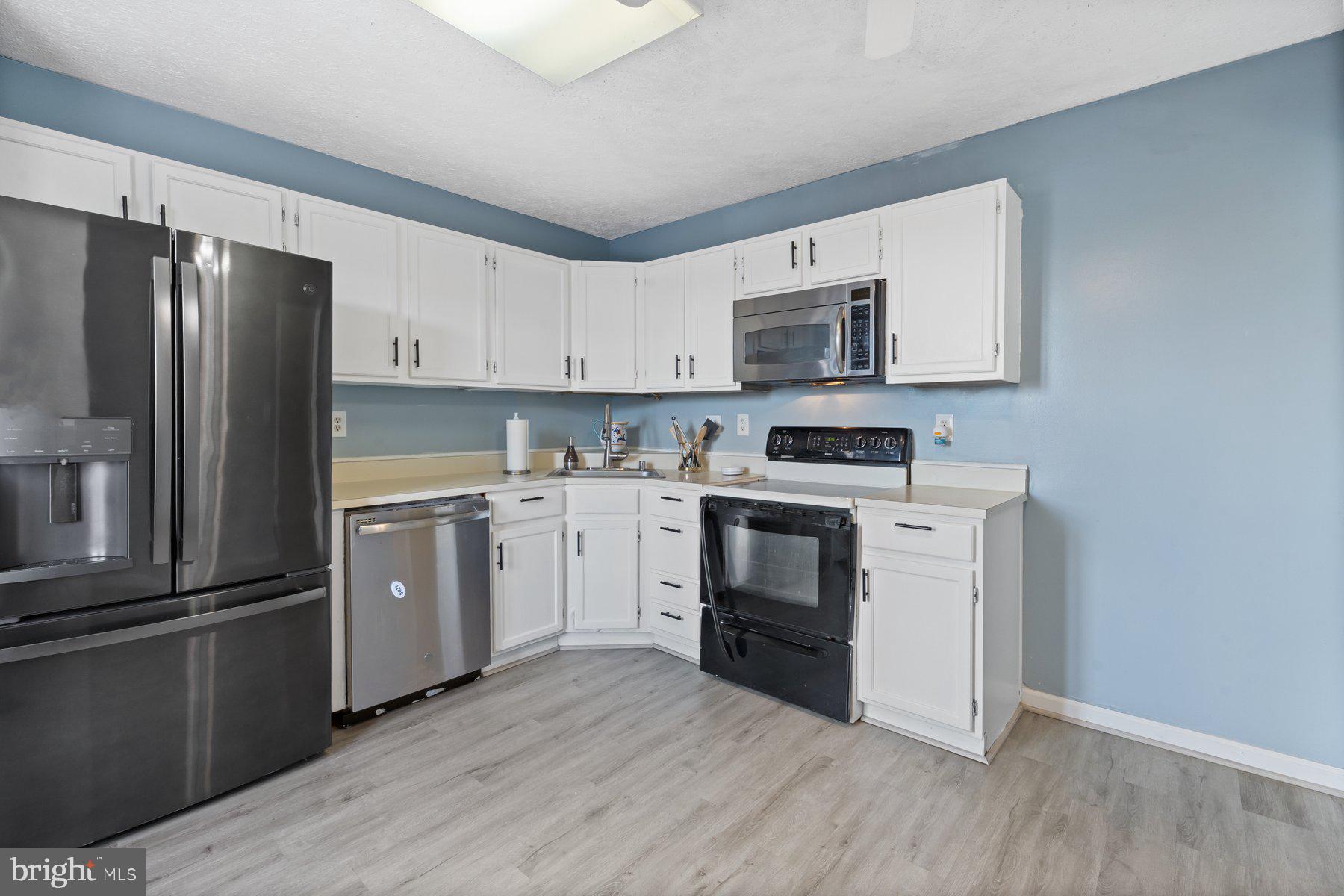 OLD FIELDS - Residential