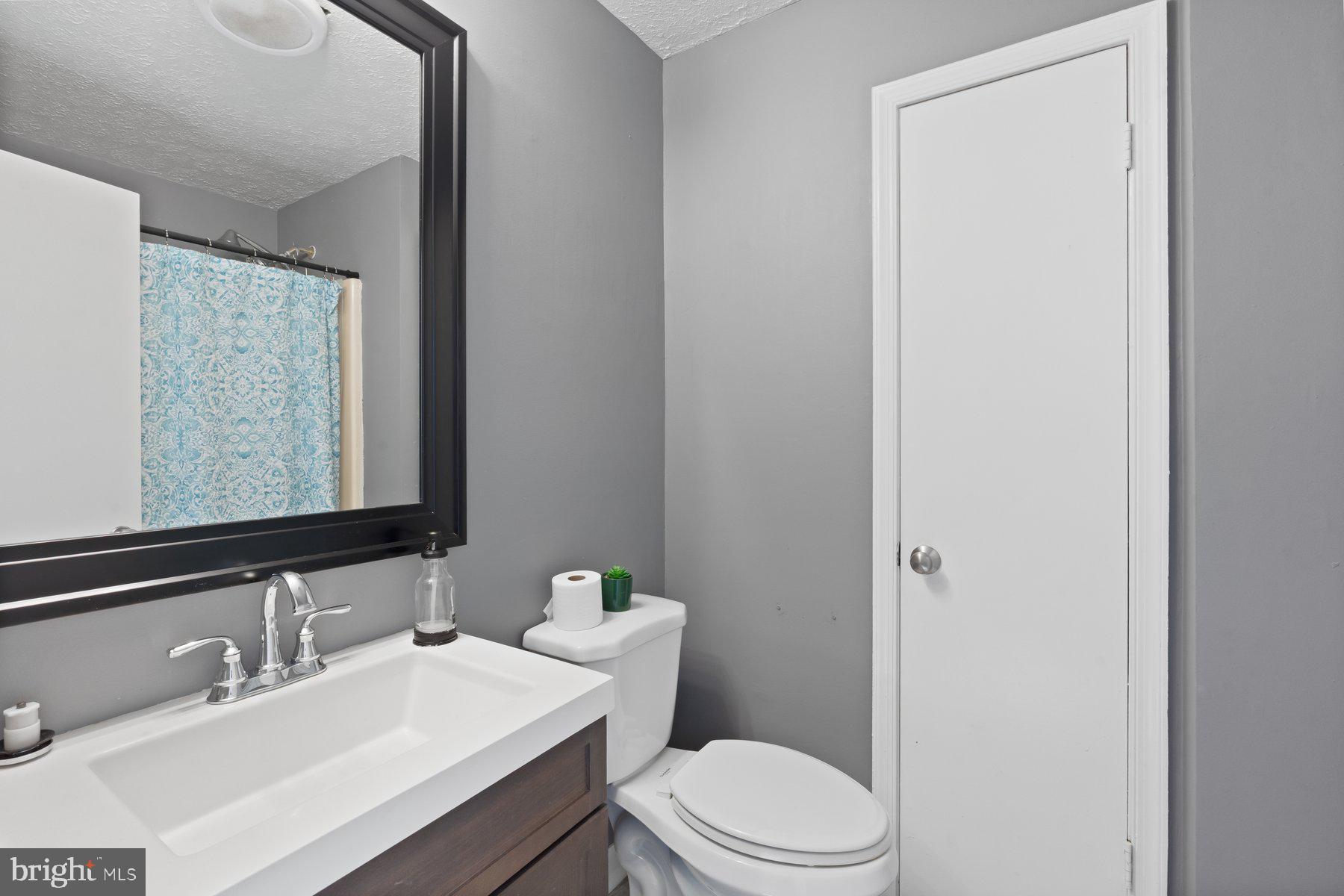 OLD FIELDS - Residential