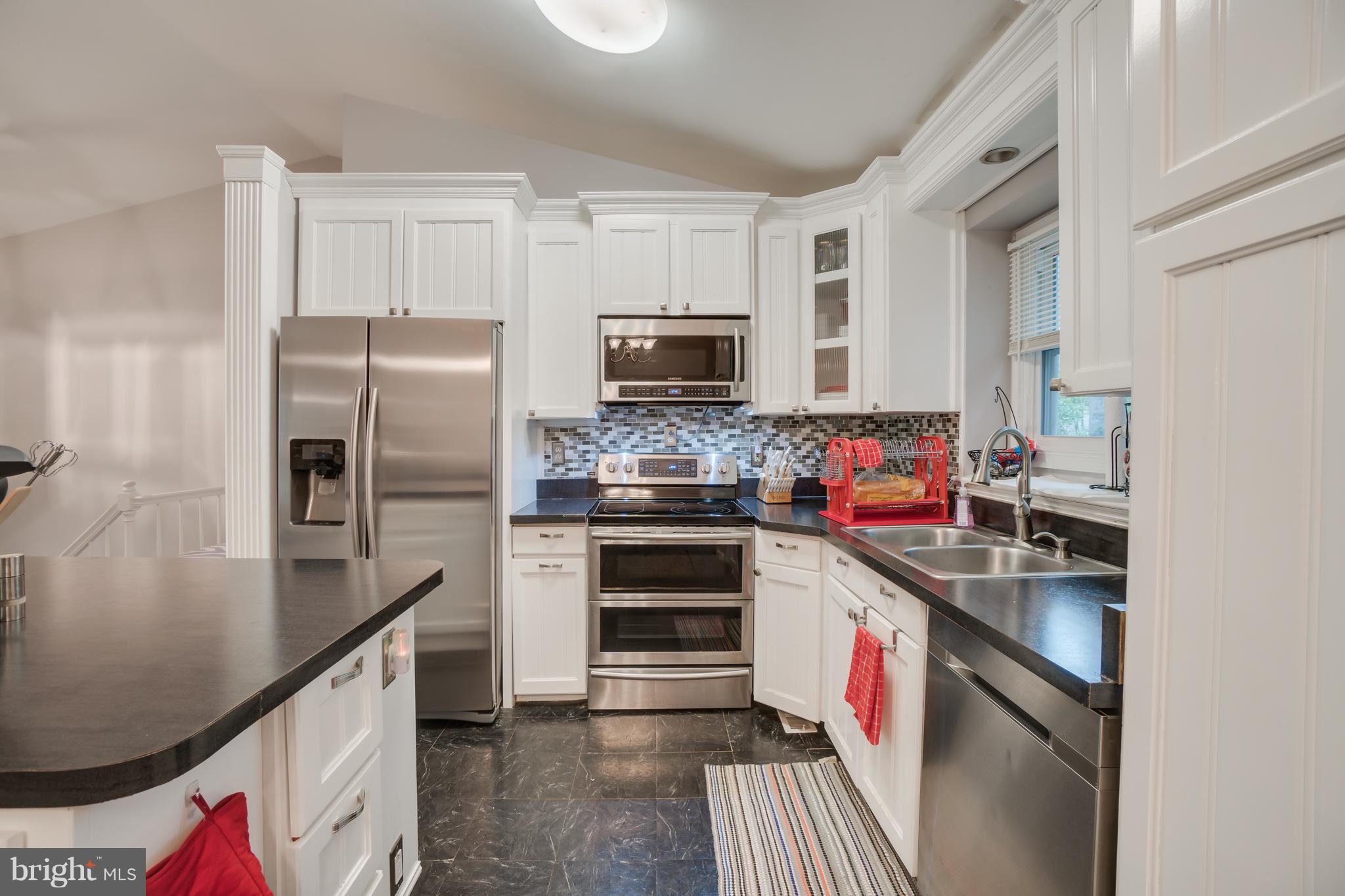 LAKE WILDERNESS - Residential