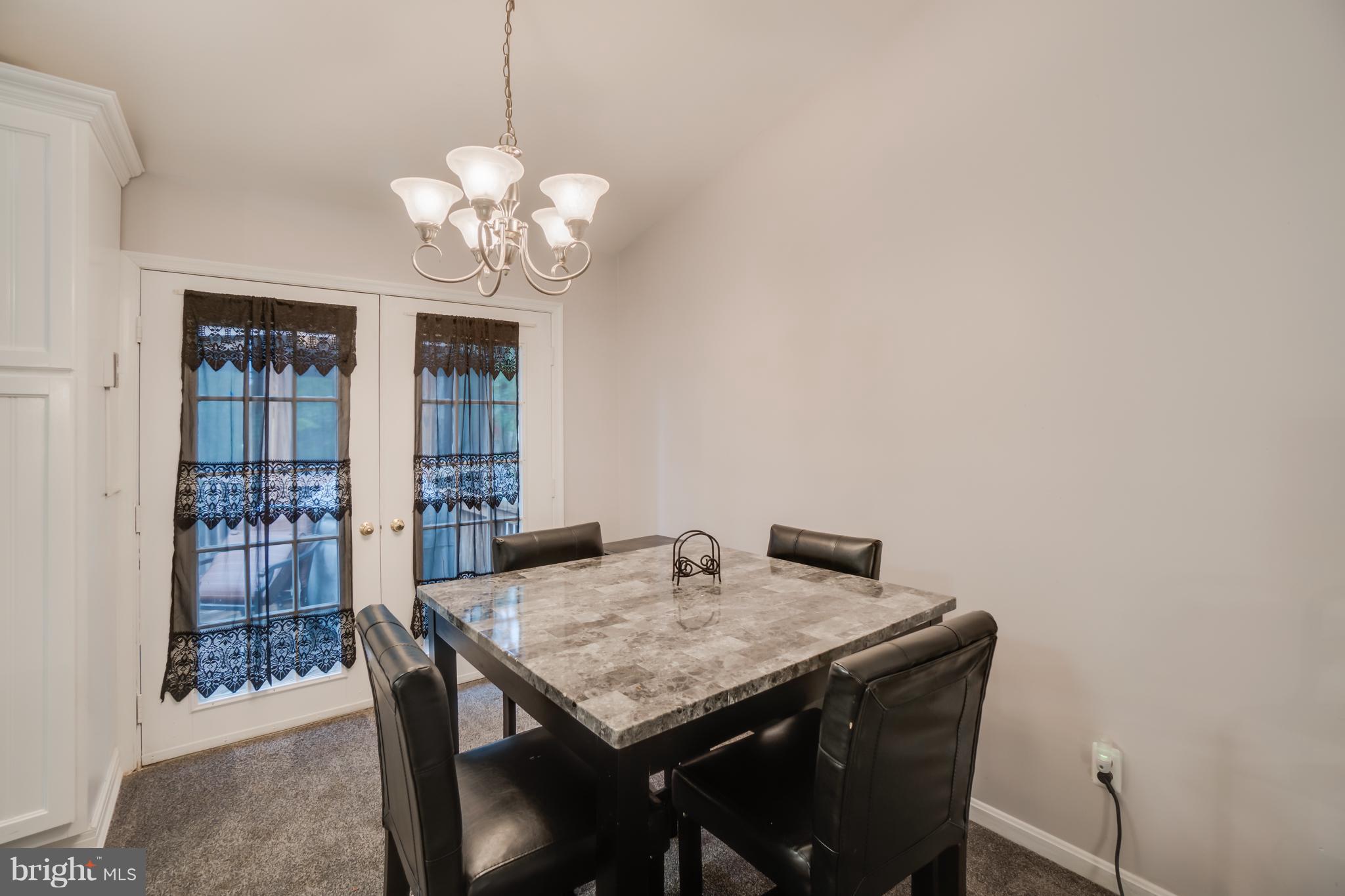 LAKE WILDERNESS - Residential