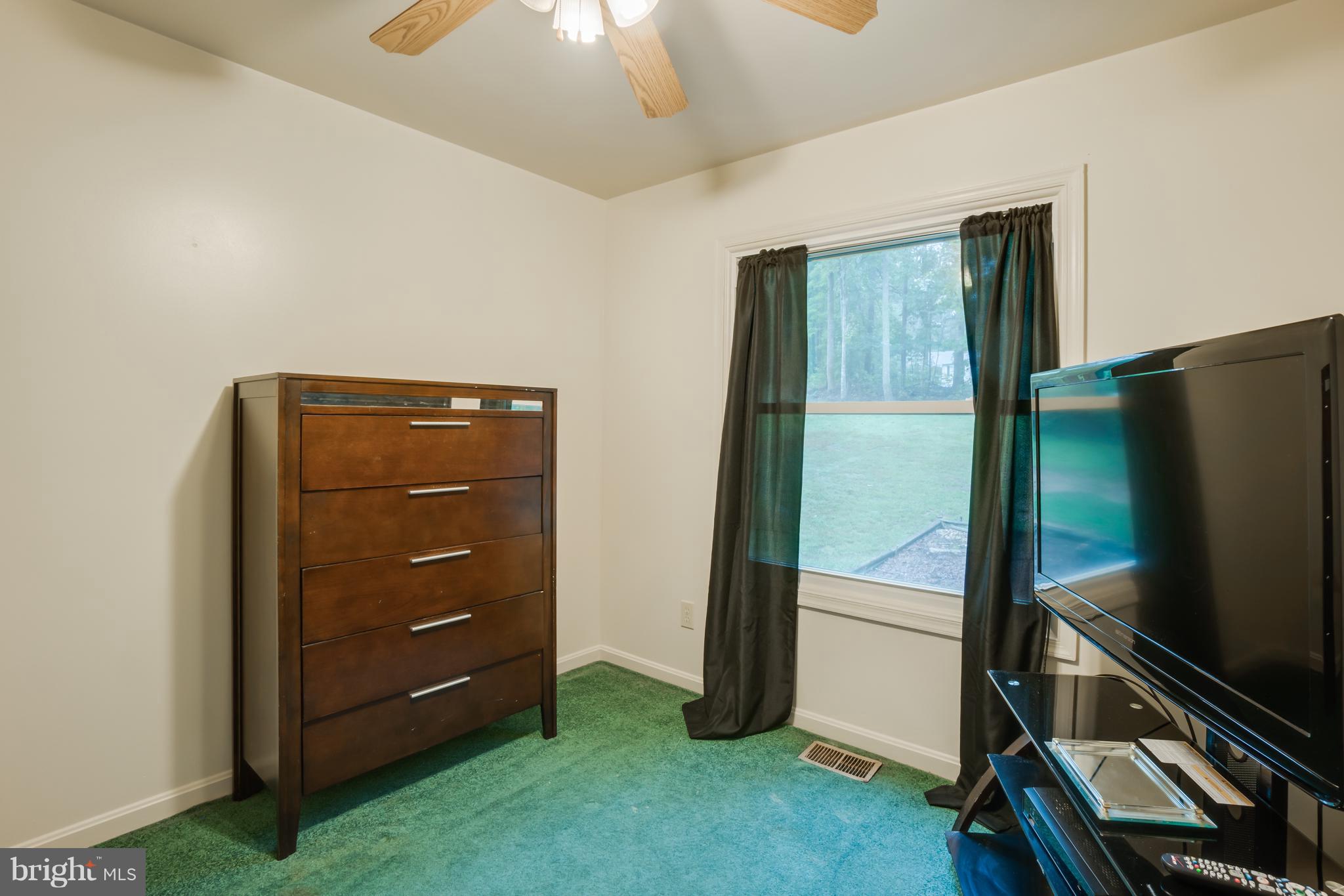 LAKE WILDERNESS - Residential