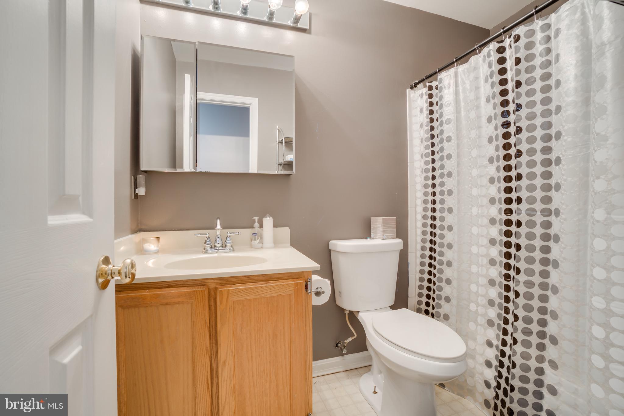 LAKE WILDERNESS - Residential