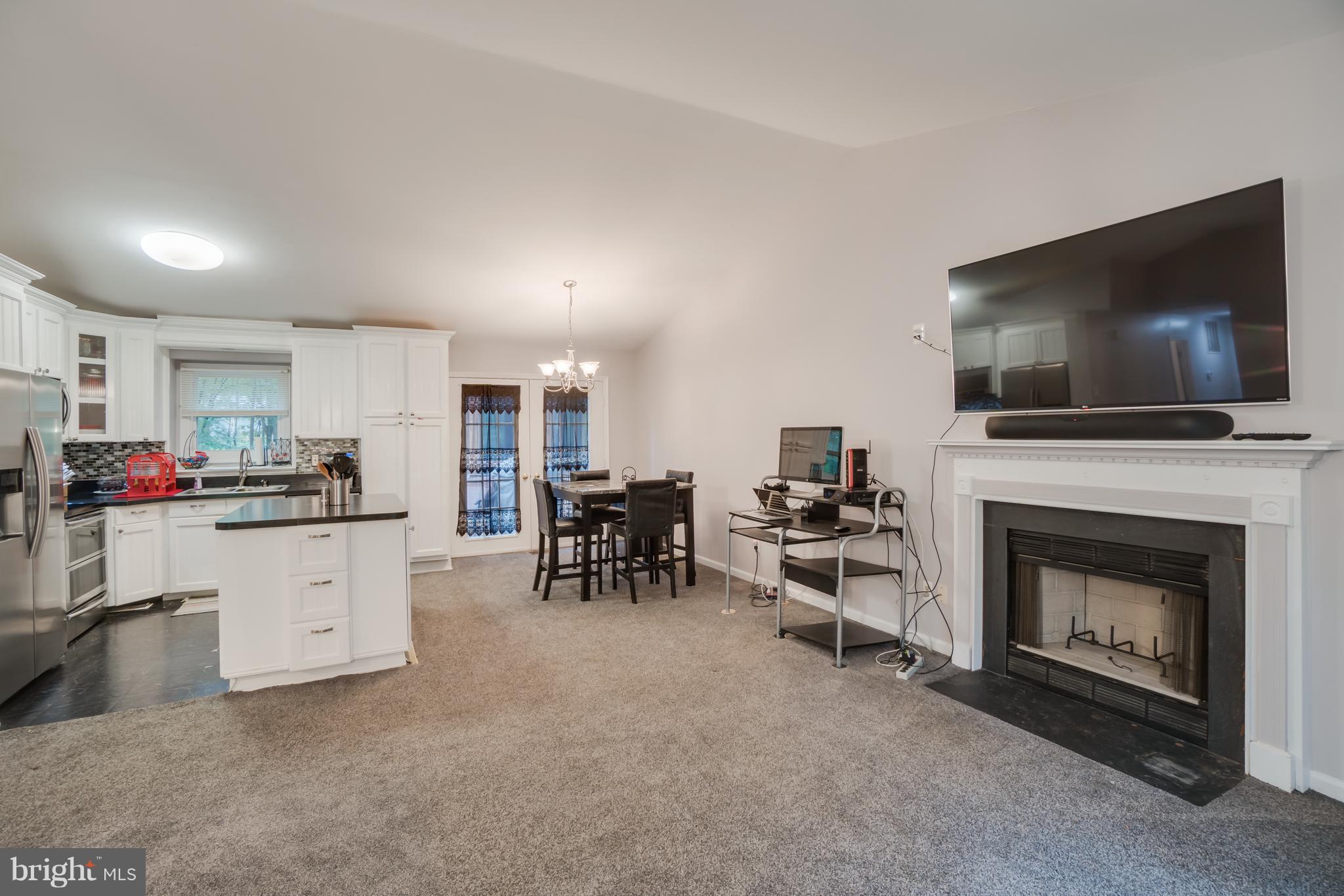 LAKE WILDERNESS - Residential