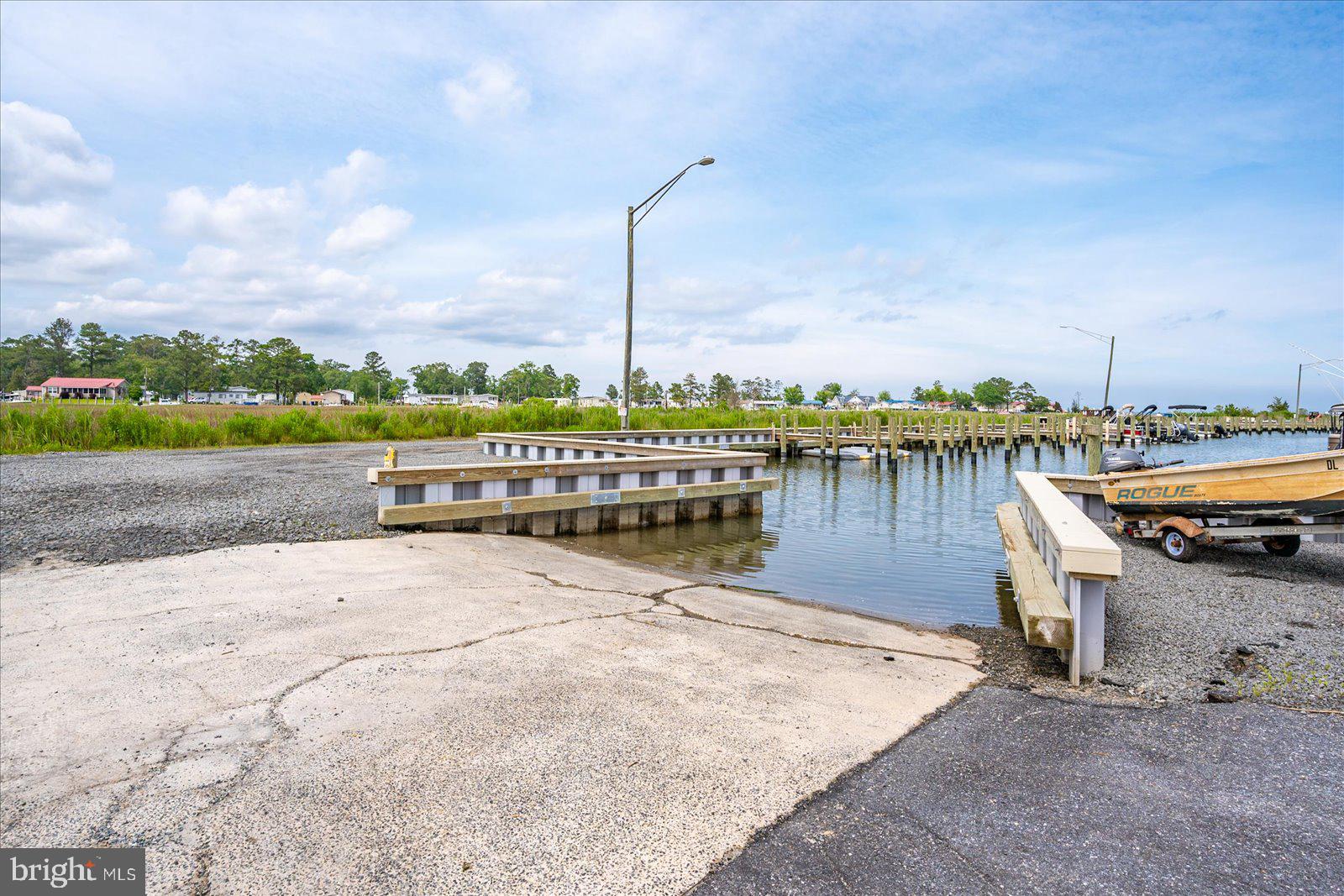 MARINERS COVE - Residential