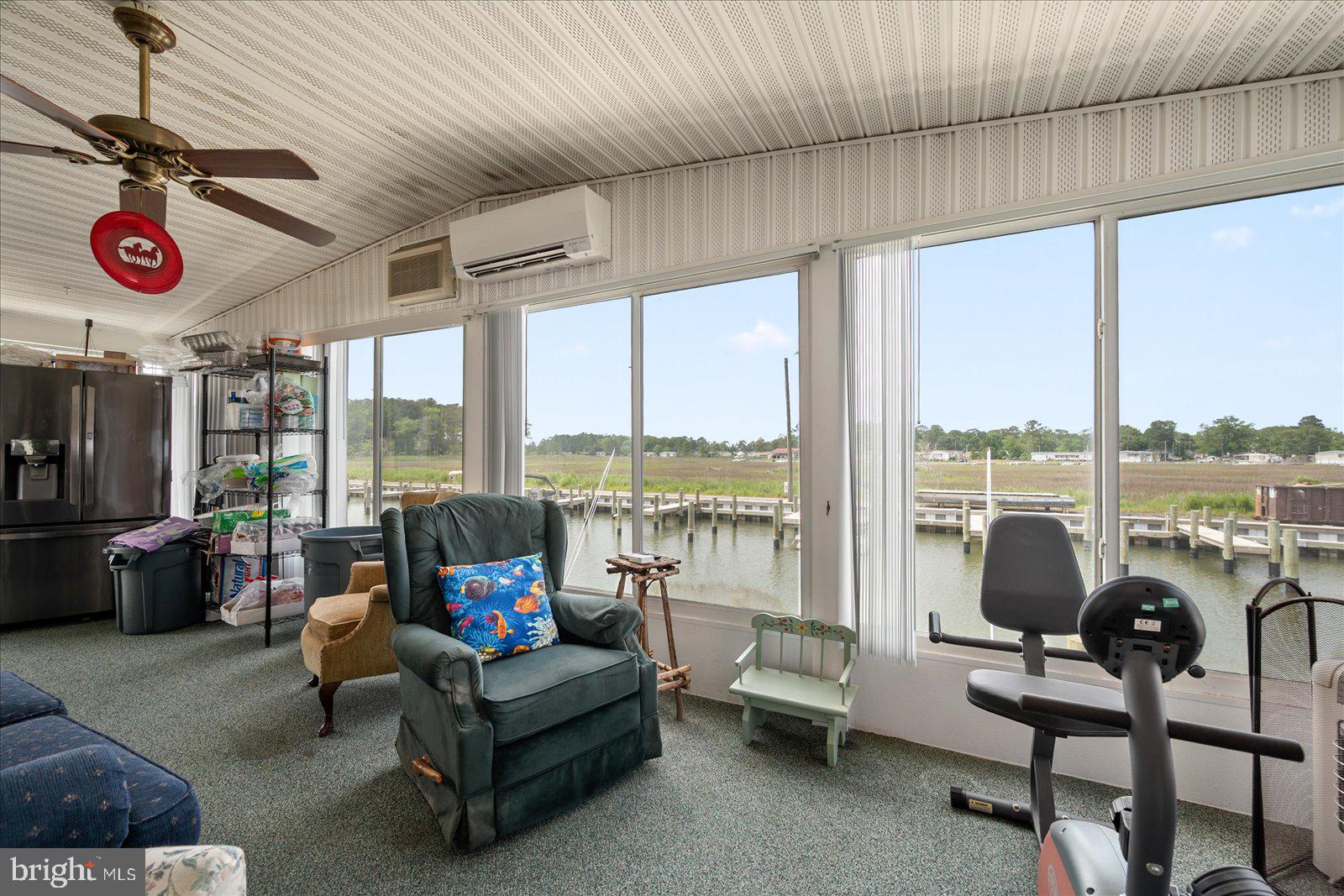 MARINERS COVE - Residential