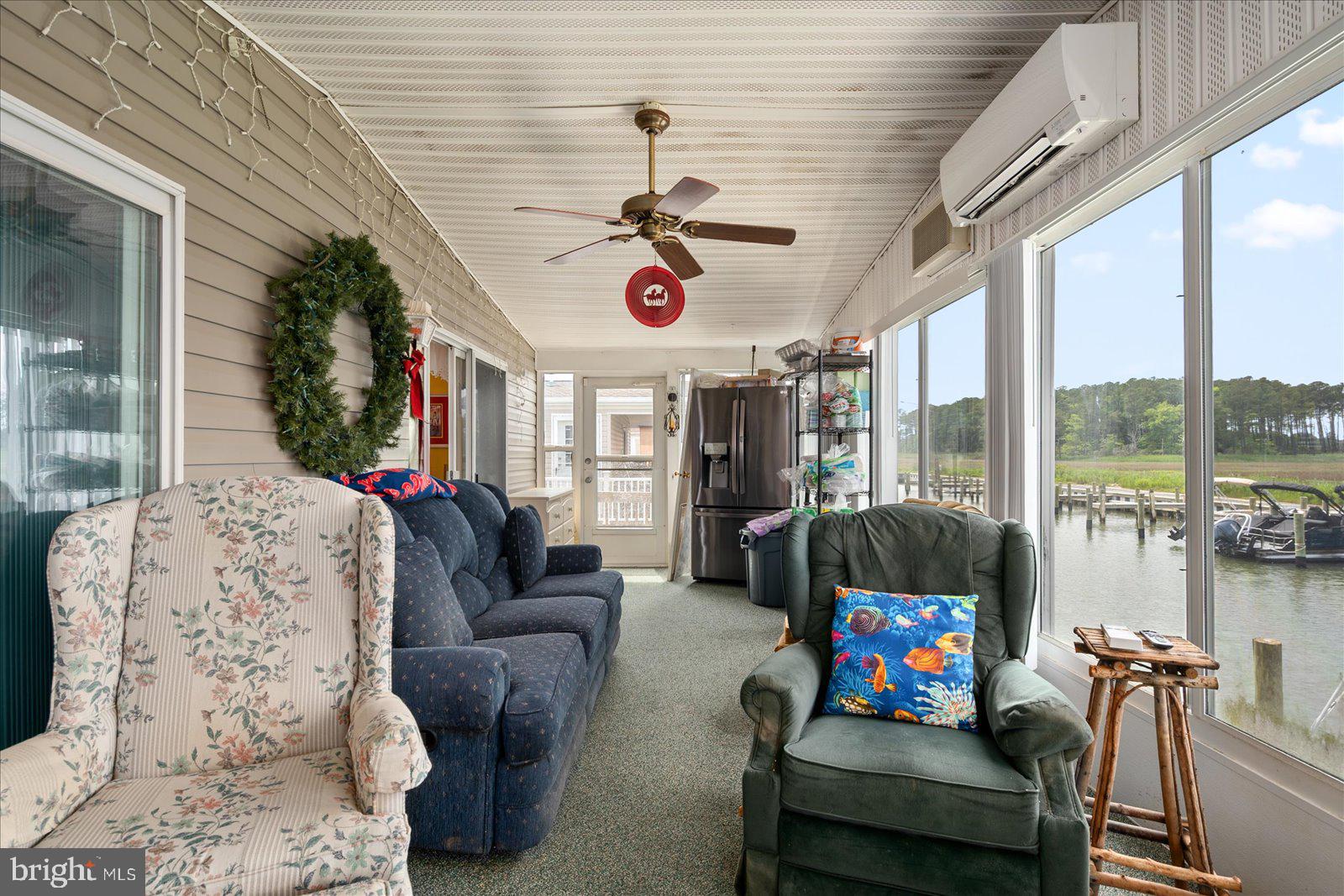 MARINERS COVE - Residential