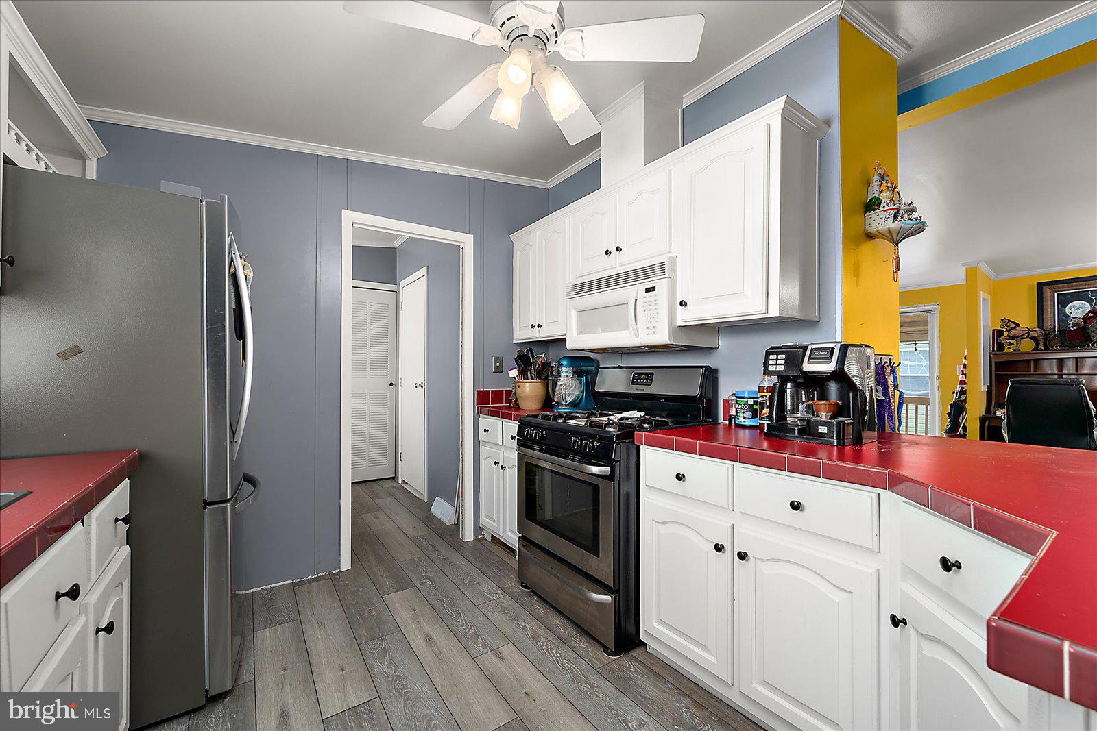 MARINERS COVE - Residential