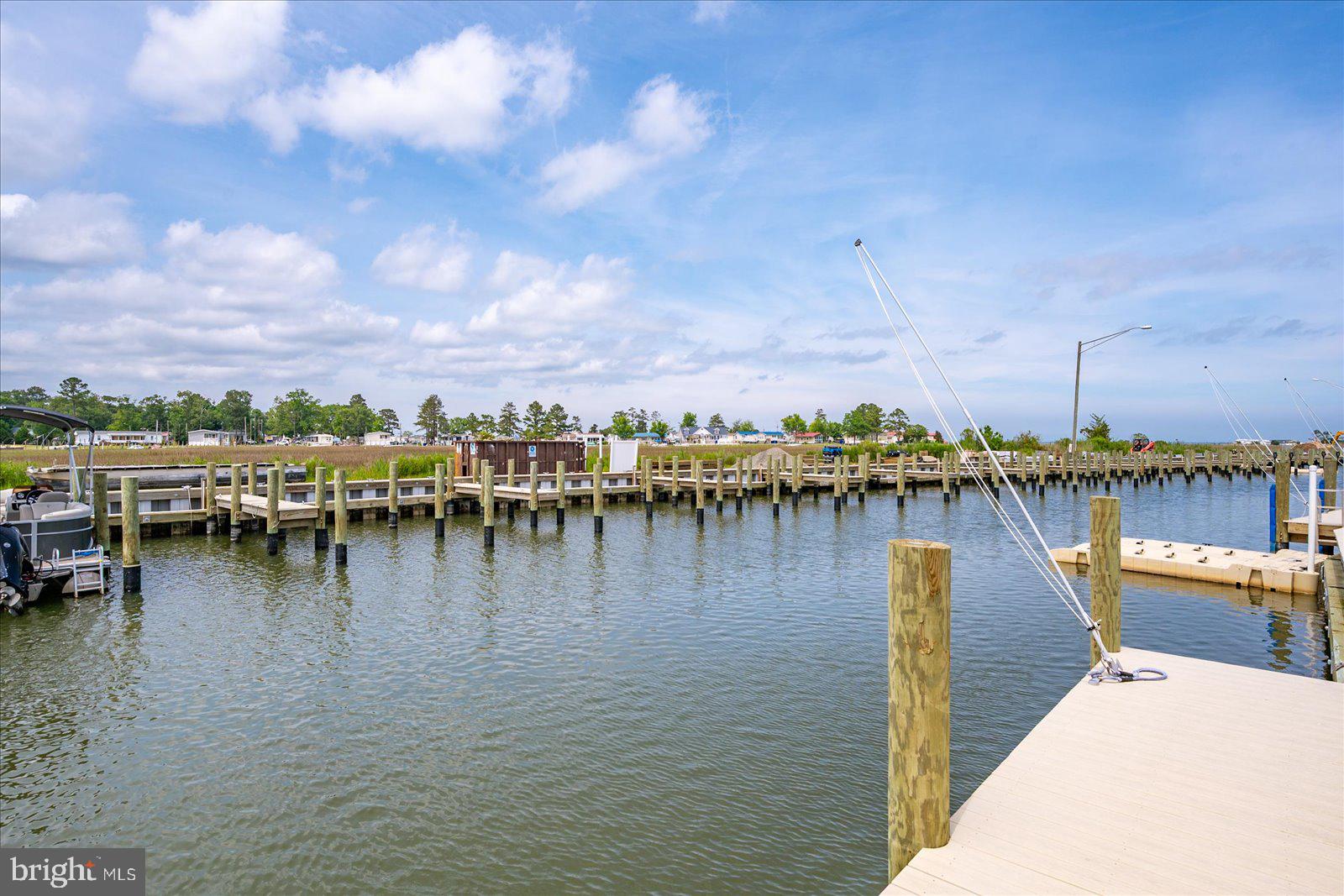 MARINERS COVE - Residential