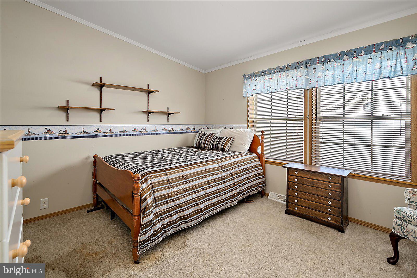 MARINERS COVE - Residential