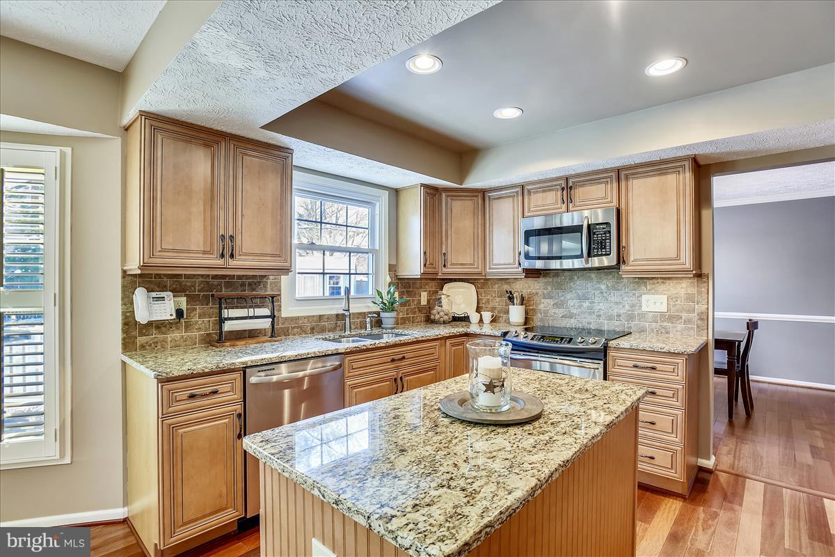 MONTEREY ESTATES - Residential