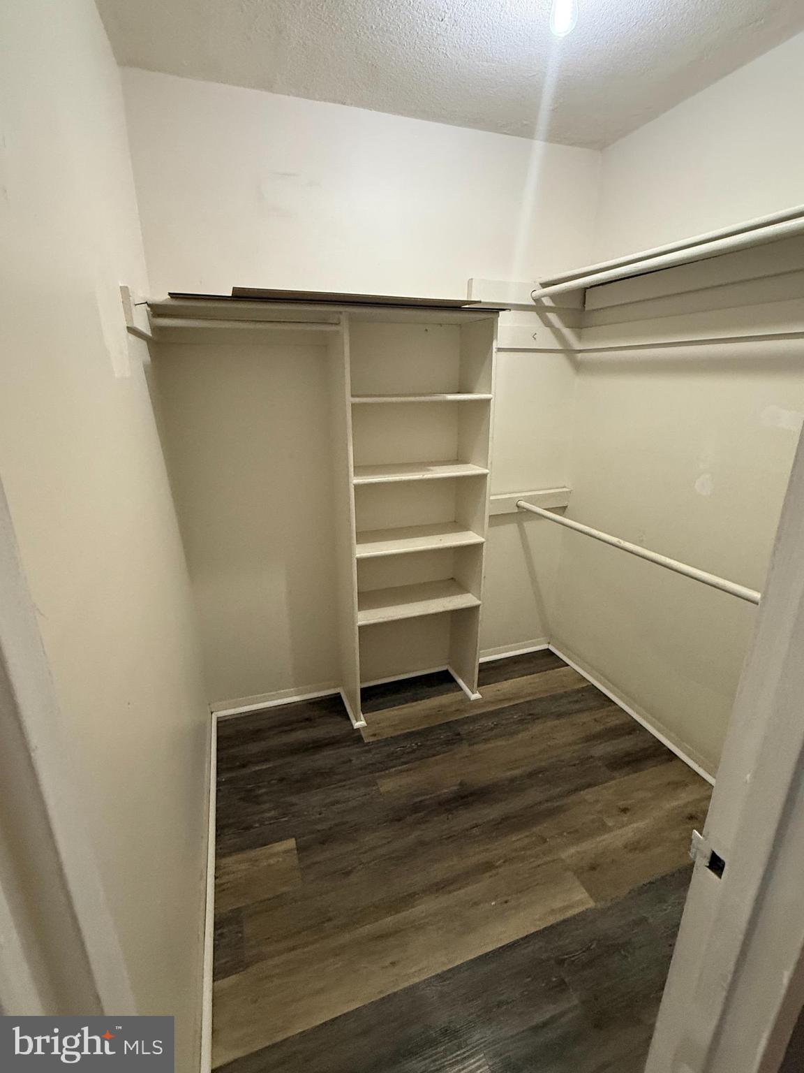 ADELPHI MILL - Residential Lease