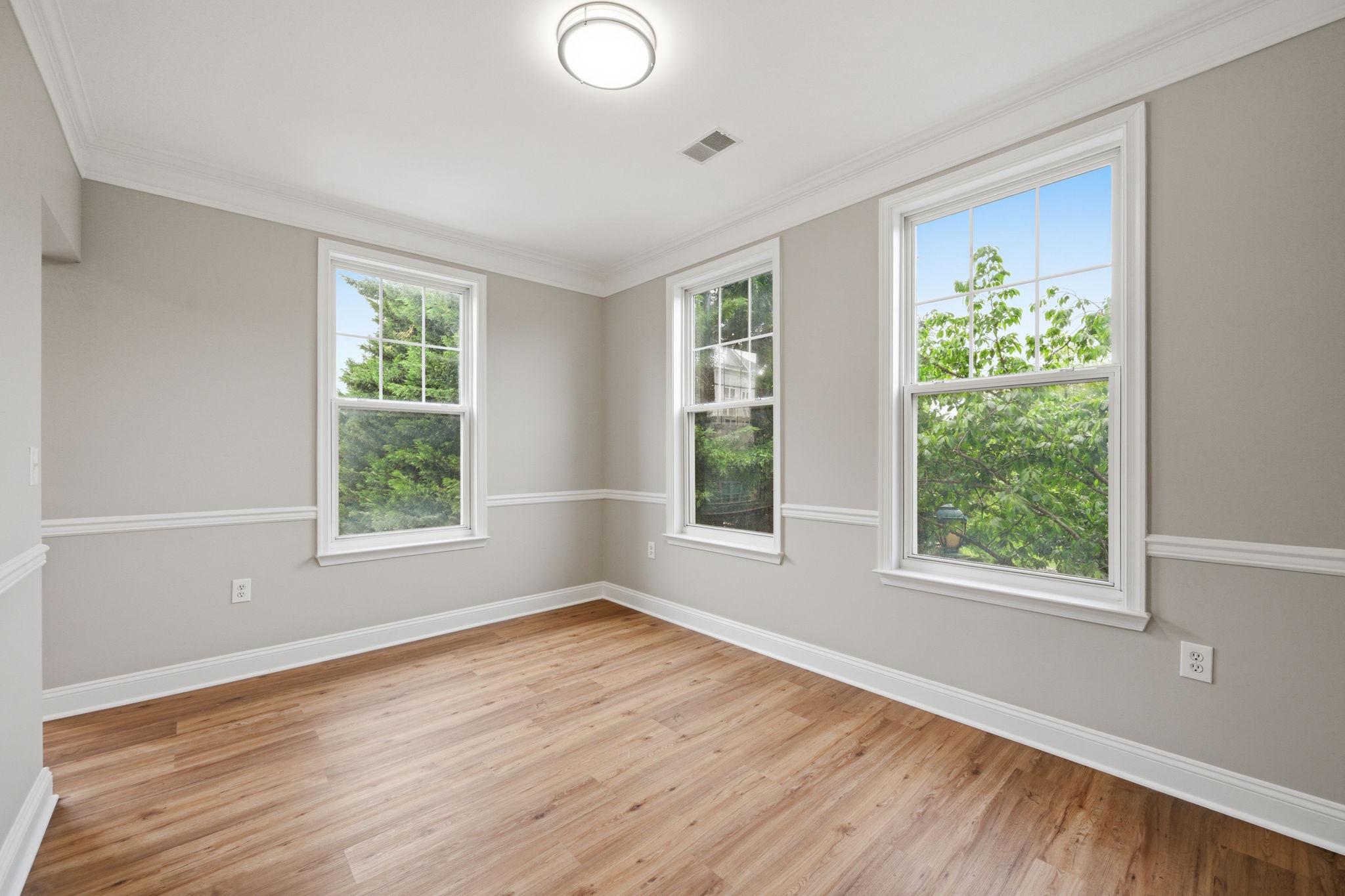KING FARM BAILEYS COMMON - Residential