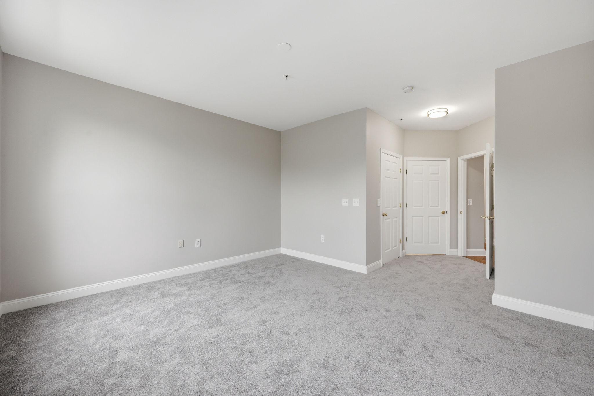 KING FARM BAILEYS COMMON - Residential