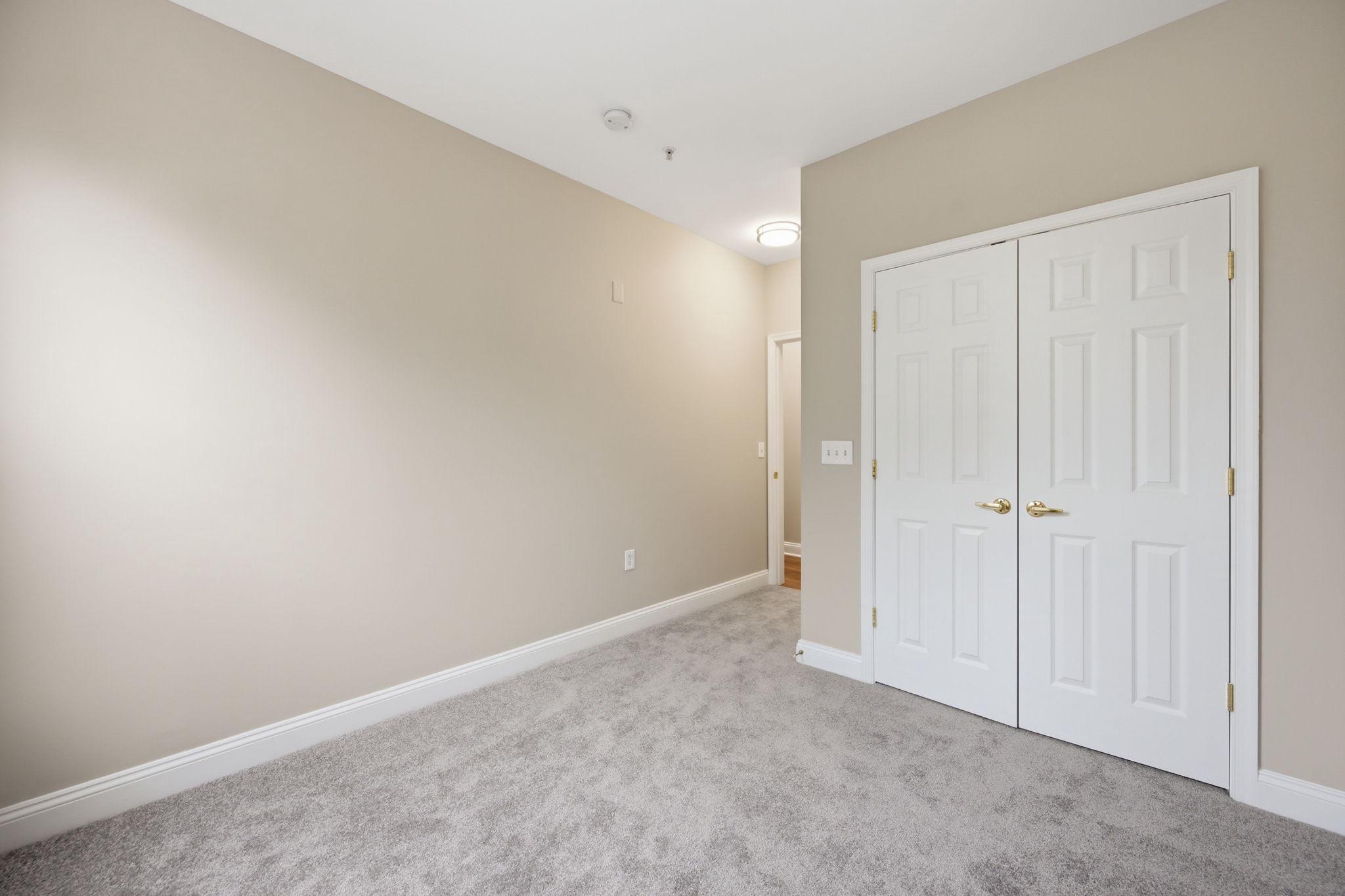 KING FARM BAILEYS COMMON - Residential