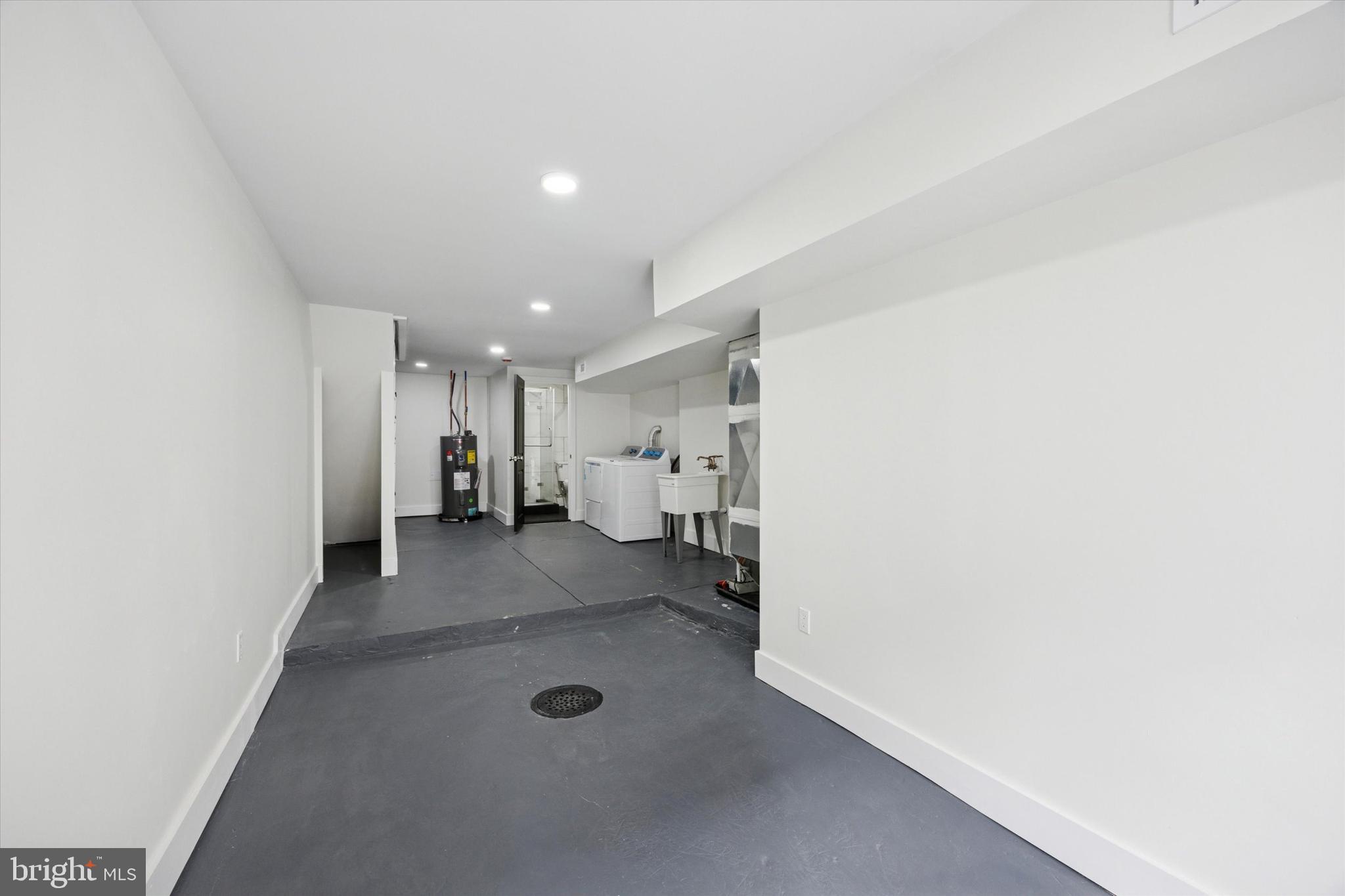 LAWNDALE - Residential