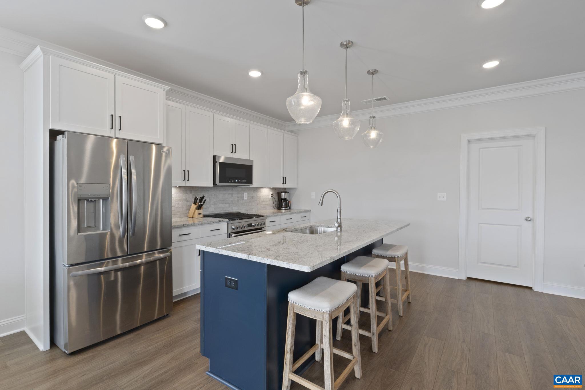 SPRING CREEK - Residential