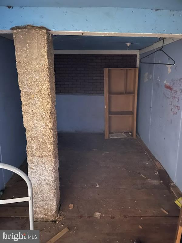 WHITE HOUSE HEIGHTS - Residential