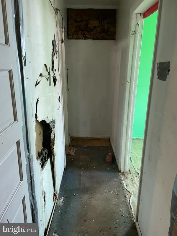 WHITE HOUSE HEIGHTS - Residential