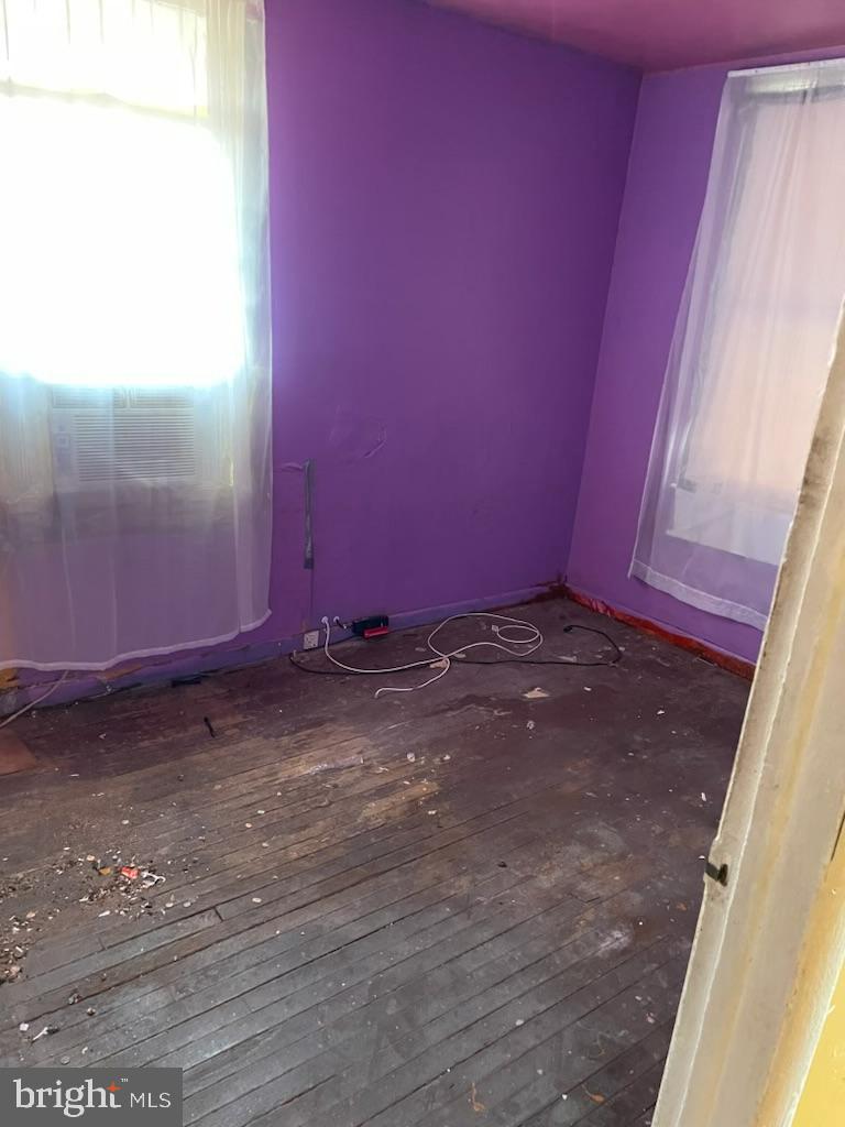 WHITE HOUSE HEIGHTS - Residential