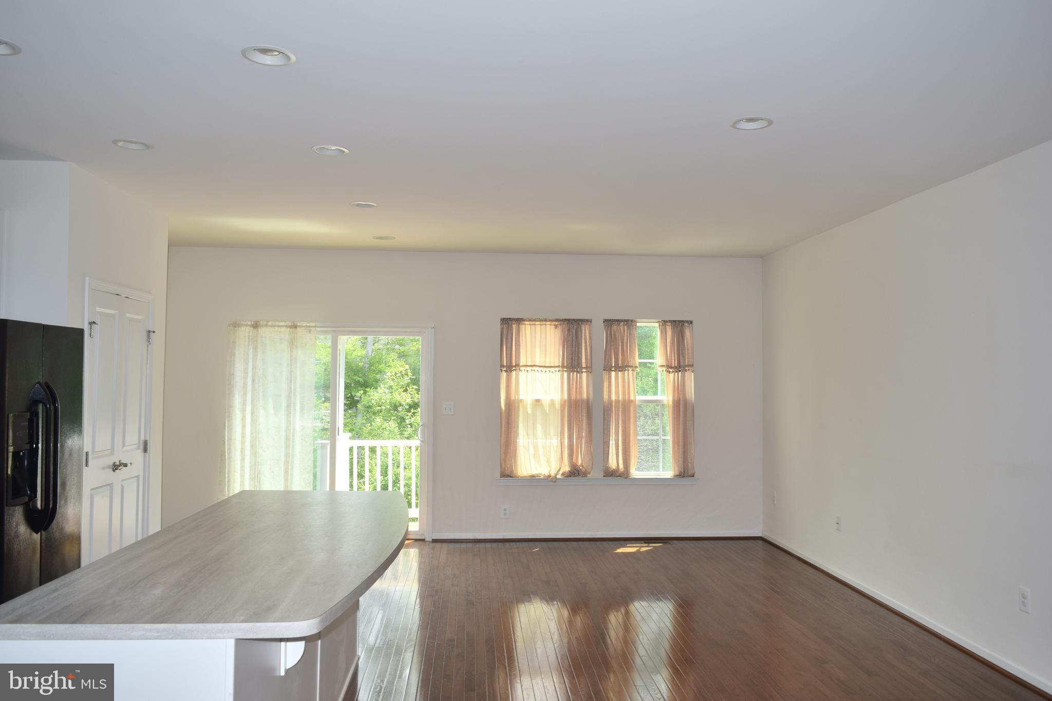 THE VILLAGE AT COURTHOUSE COMMONS - Residential Lease