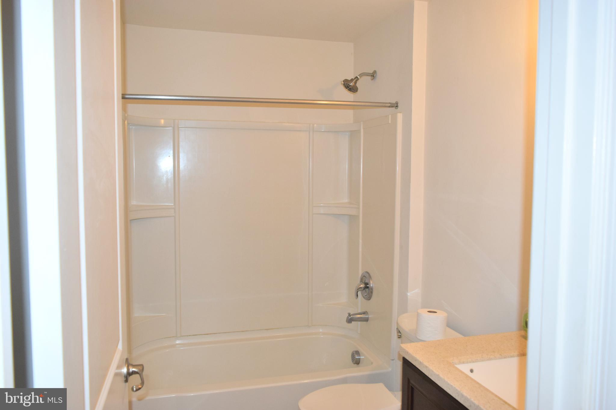 THE VILLAGE AT COURTHOUSE COMMONS - Residential Lease