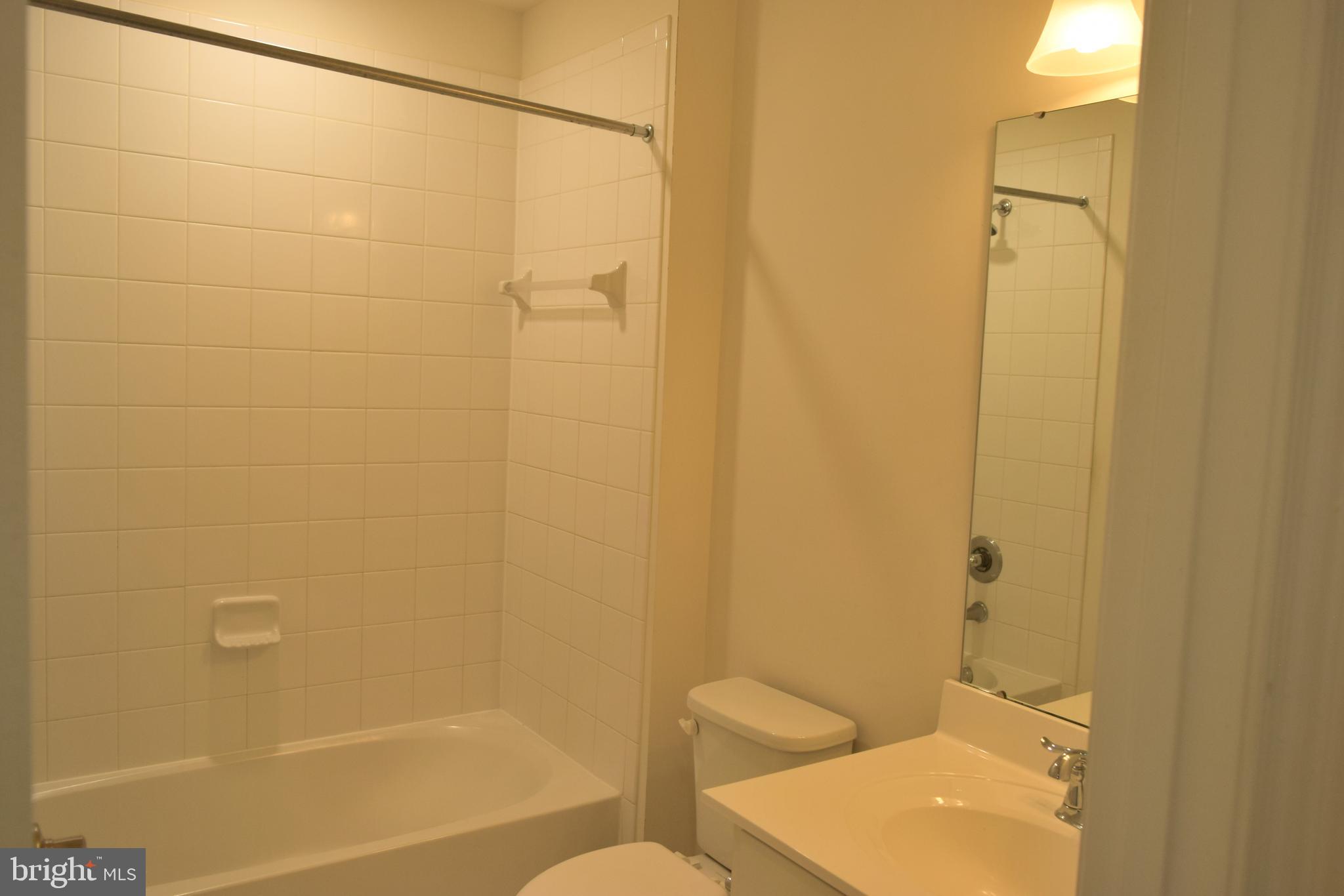 THE VILLAGE AT COURTHOUSE COMMONS - Residential Lease