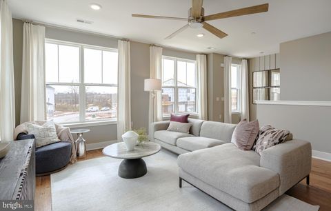 154 LEONA STEWART BLVD PENNINGTON NJ 08534