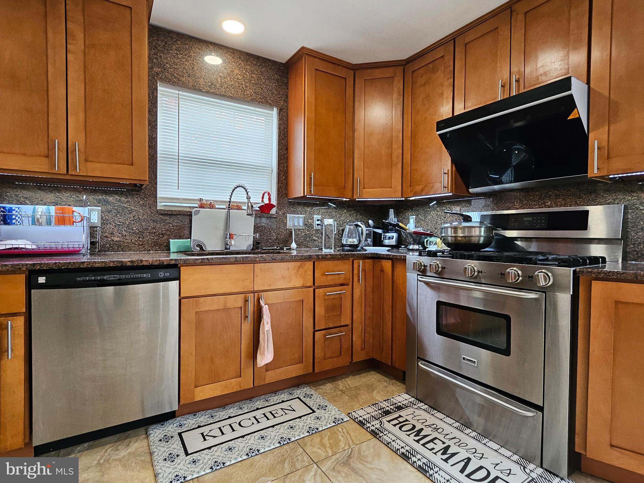 BUSTLETON - Residential