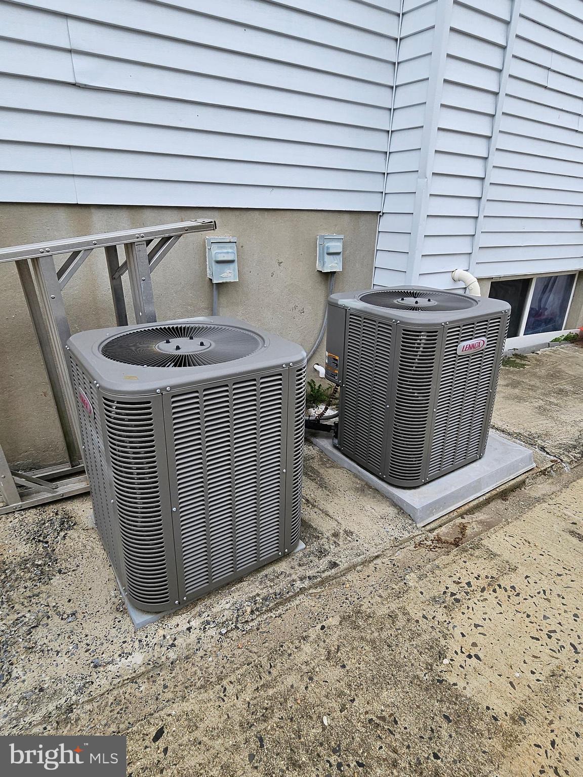 BUSTLETON - Residential