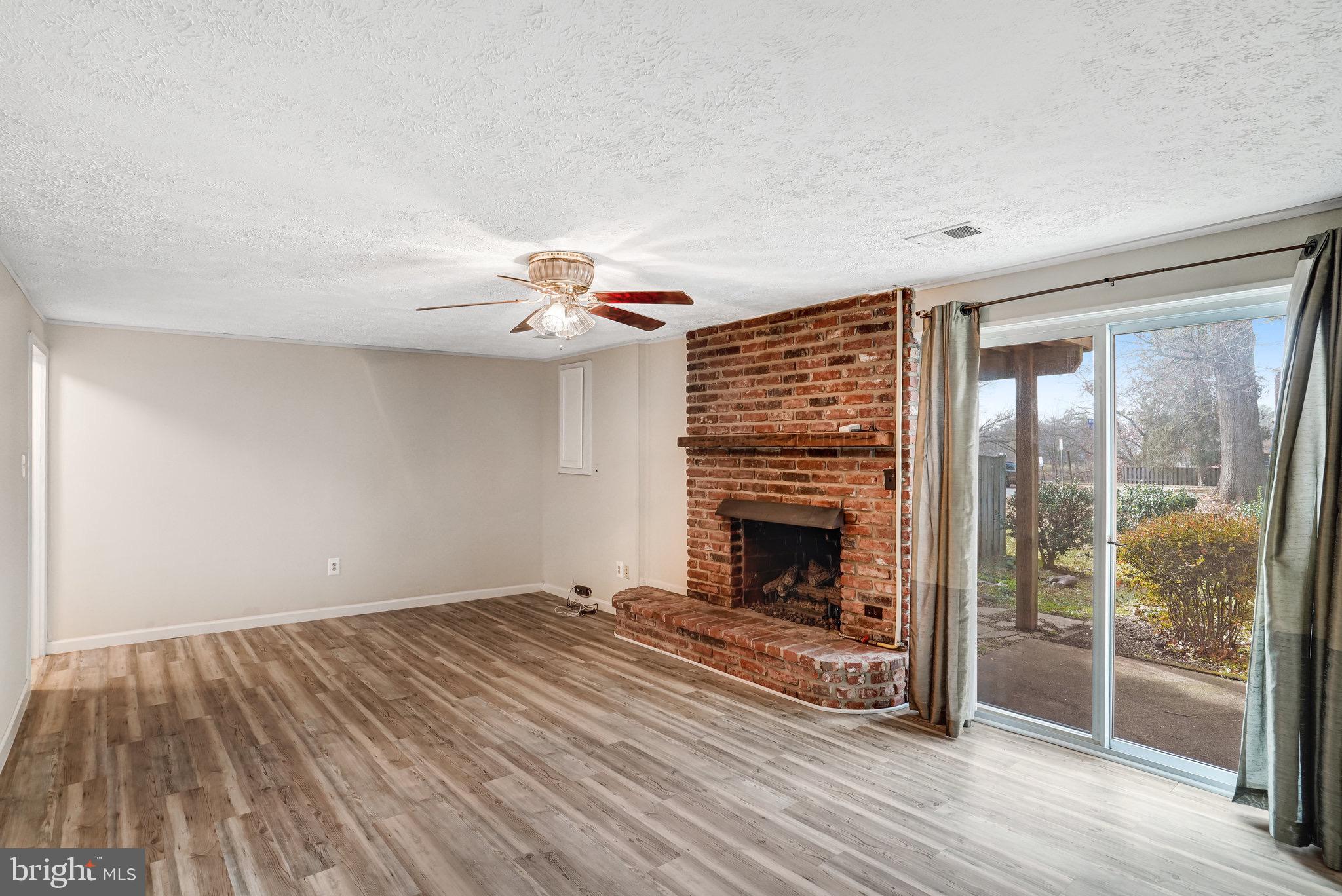 LAKE BRADDOCK - Residential Lease