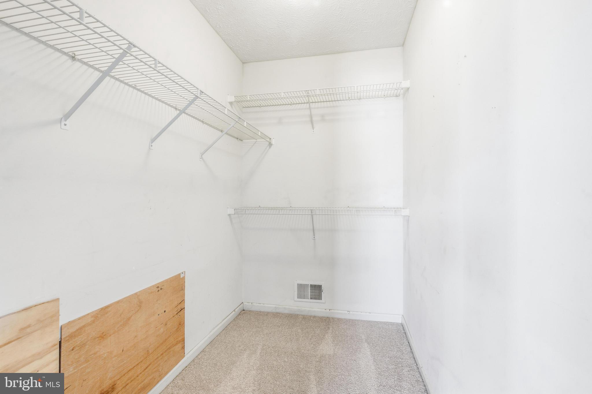 ABBOTSFORD - Residential